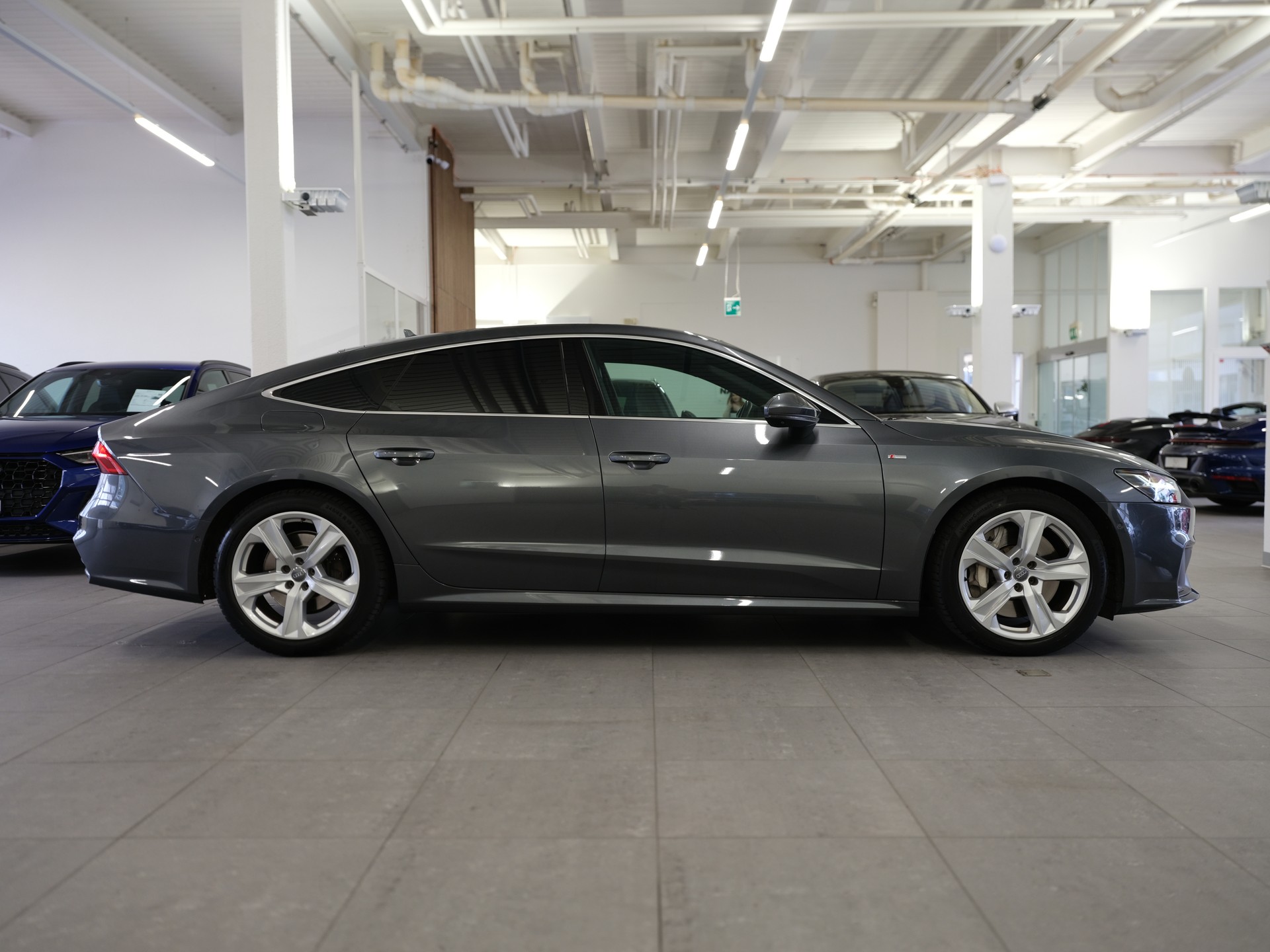 AUDI A7 Sportback 55 TFSI quattro S-tronic *Premiumpaket* *Parkassistent* *Assistenzpakete Tour/Stadt*-image-7