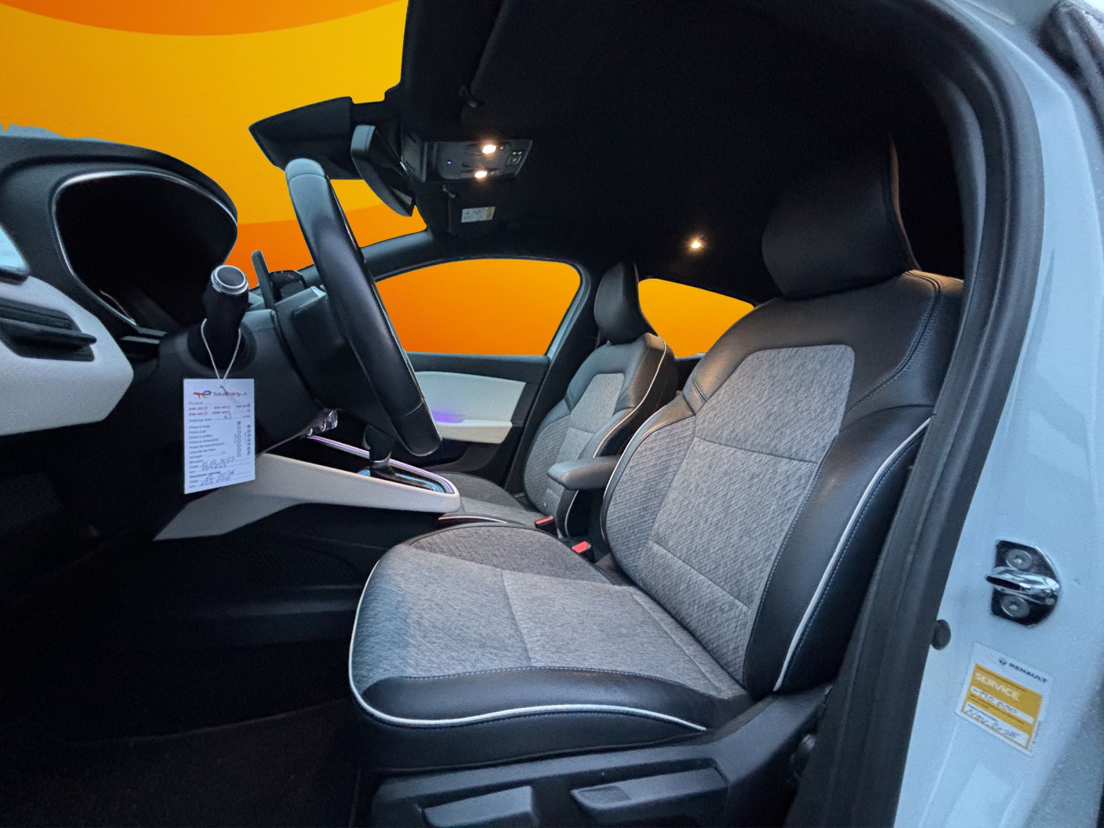 RENAULT Clio 1.6 E-Tech Intens-image-10