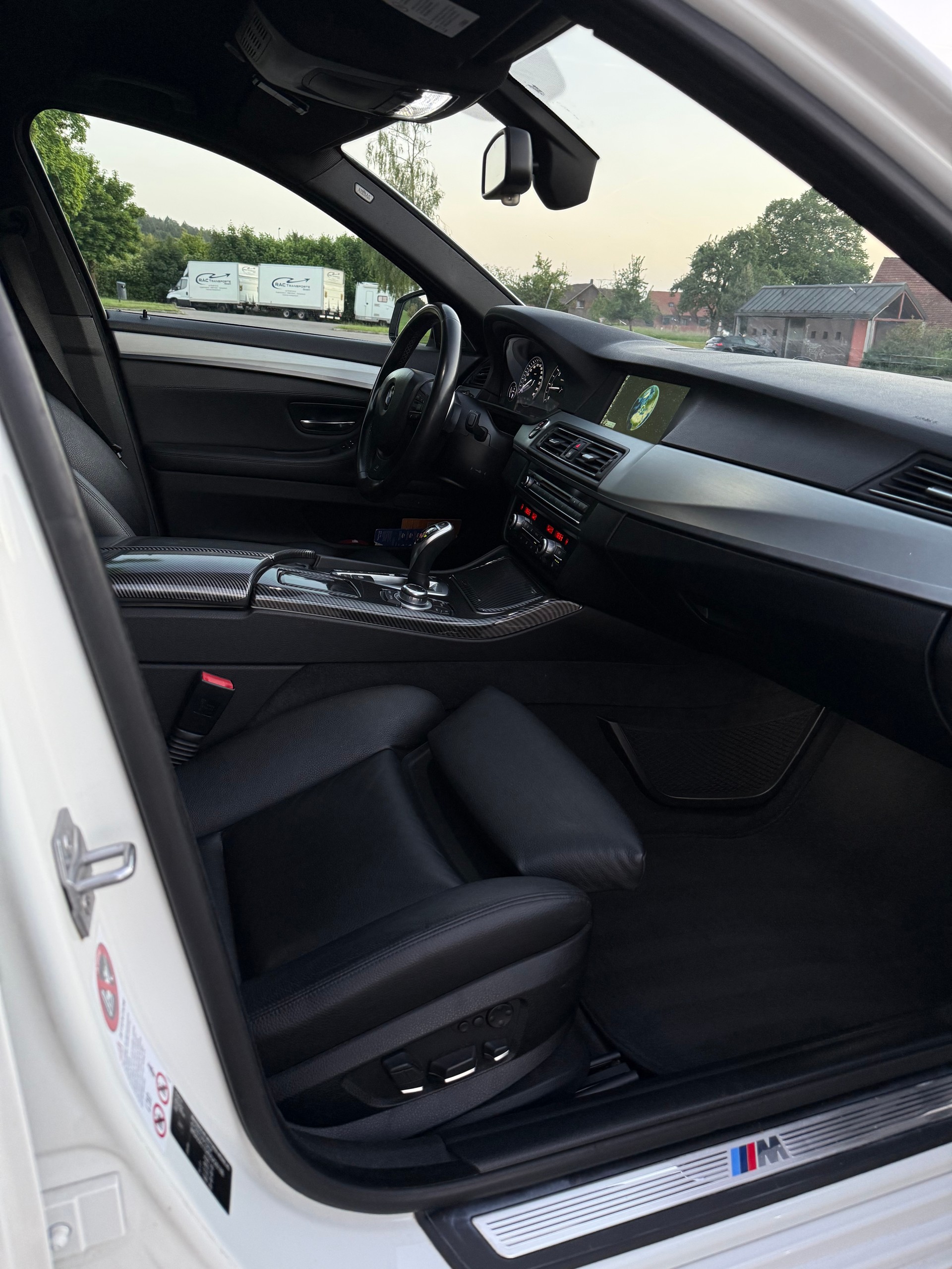 BMW 525d xDrive Steptronic M-Sportpaket-image-10