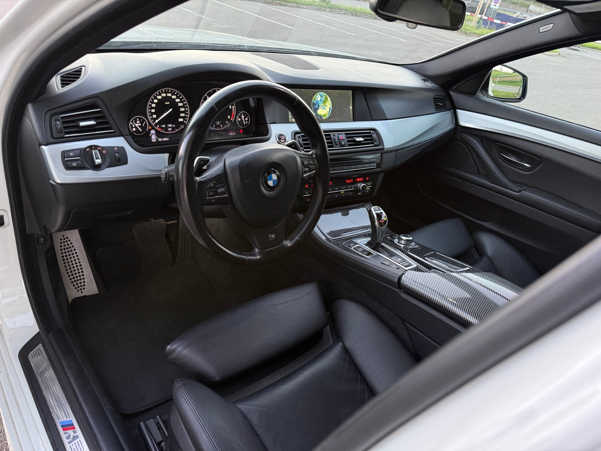 BMW 525d xDrive Steptronic M-Sportpaket-image-12