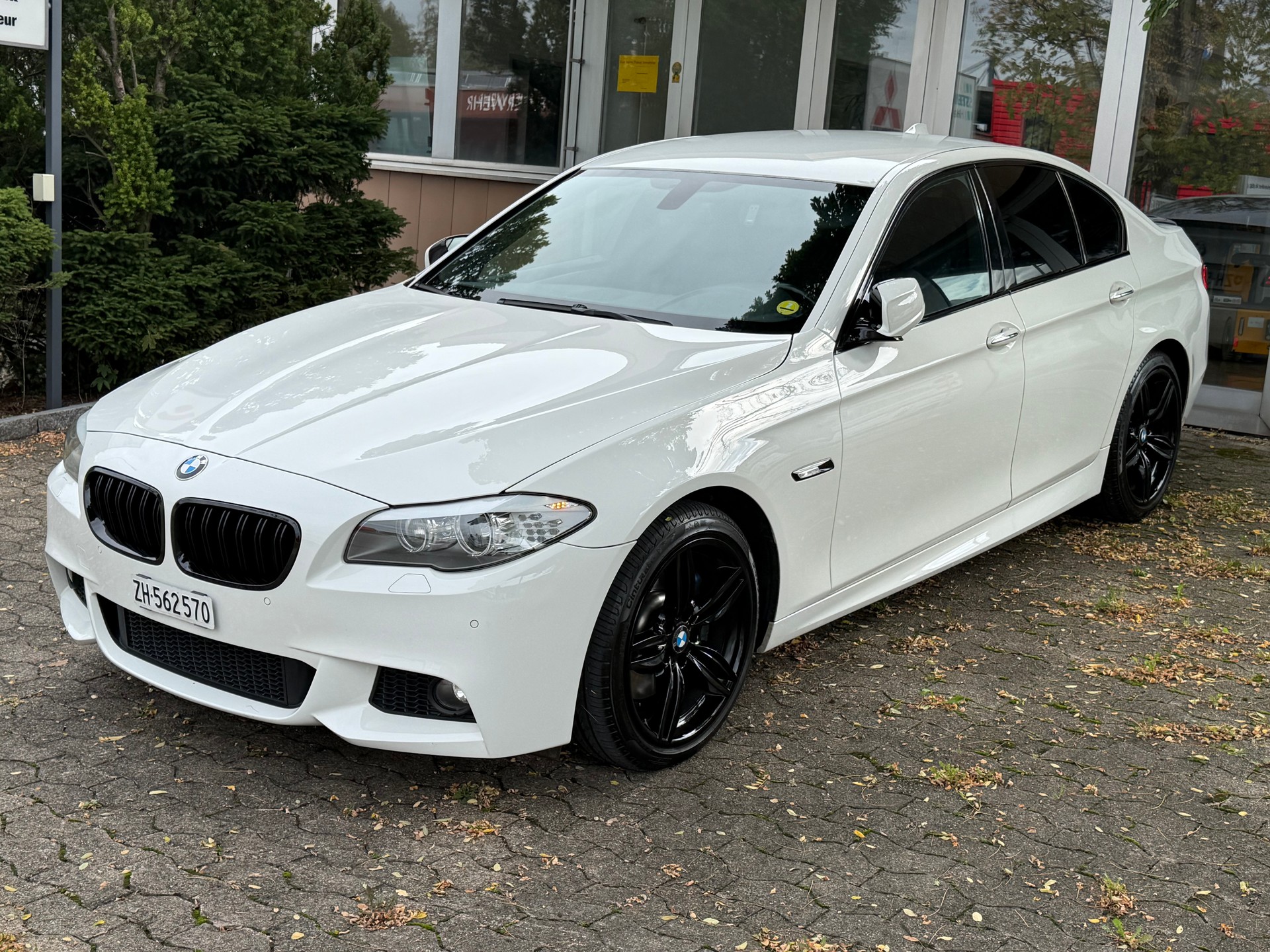 BMW 525d xDrive Steptronic M-Sportpaket - Frisch ab MFK 02. September 2026!-image-15