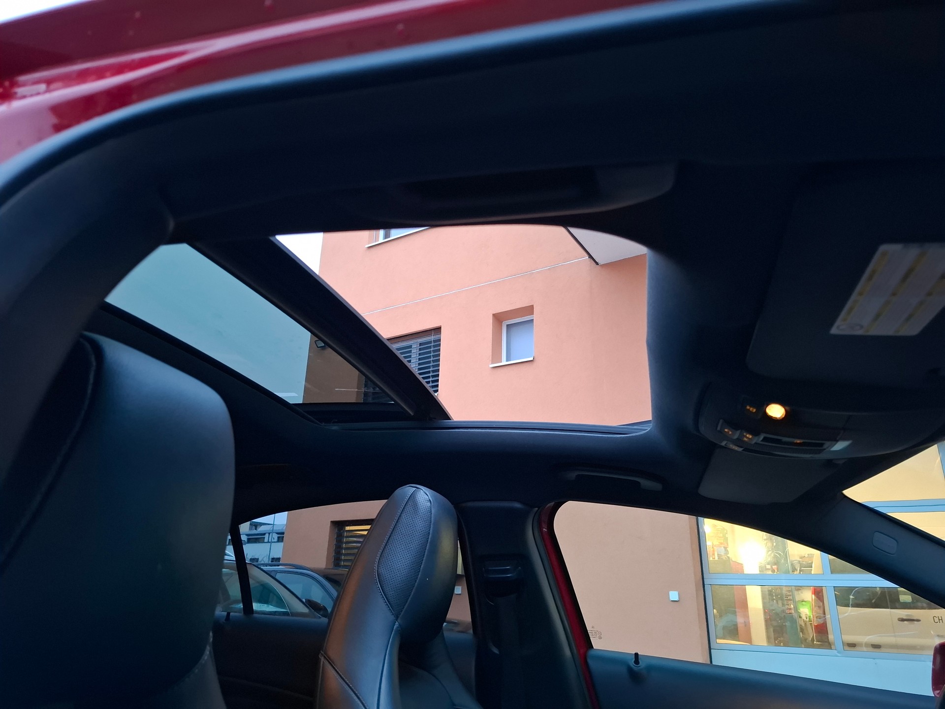 MERCEDES-BENZ A 200 CDI AMG Line 7G-DCT-image-10