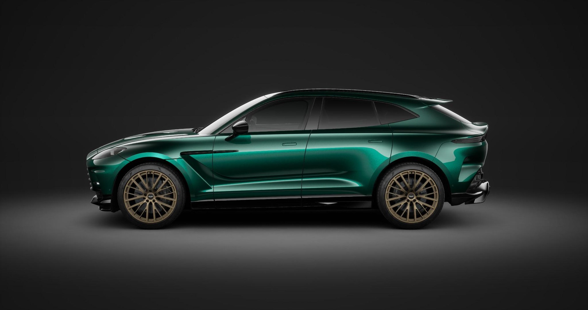 ASTON MARTIN DBX 707 4.0 V8 Bi-Turbo-showroom-element-3