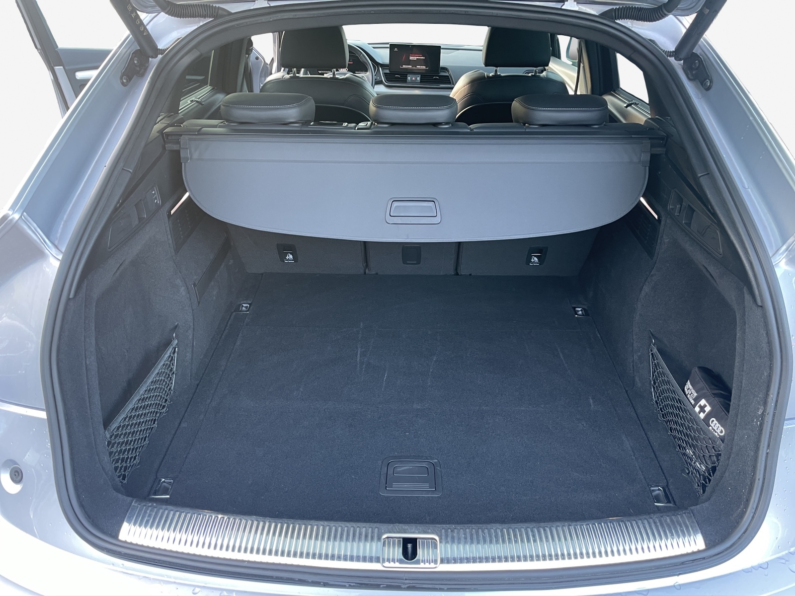 AUDI Q5 Sportback 40 TDI S line quattro S-tronic-image-12