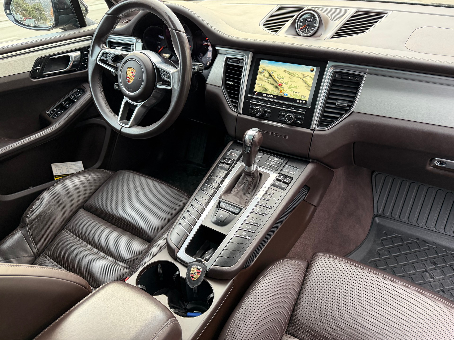 PORSCHE Macan Turbo PDK-image-8