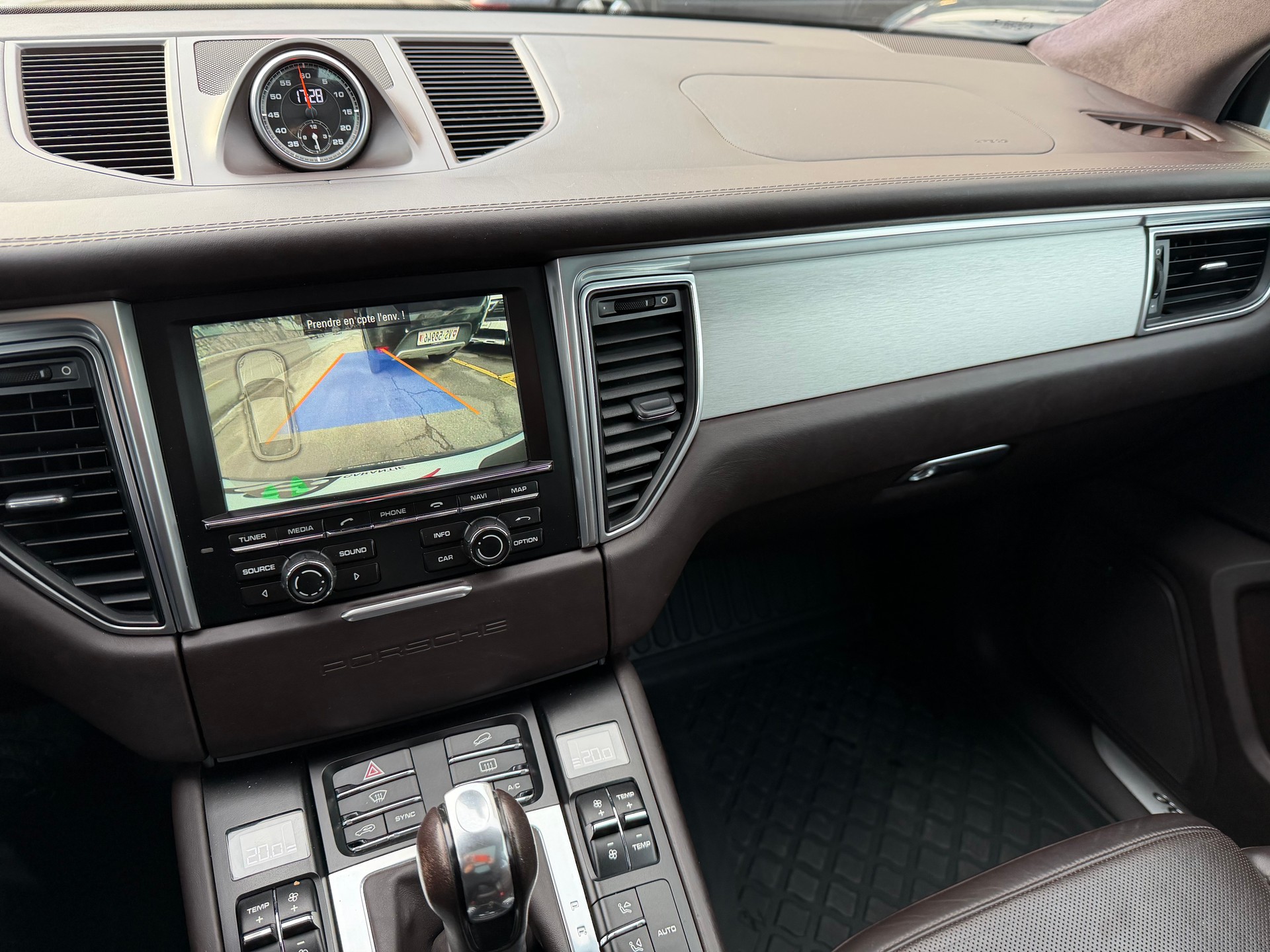 PORSCHE Macan Turbo PDK-image-14