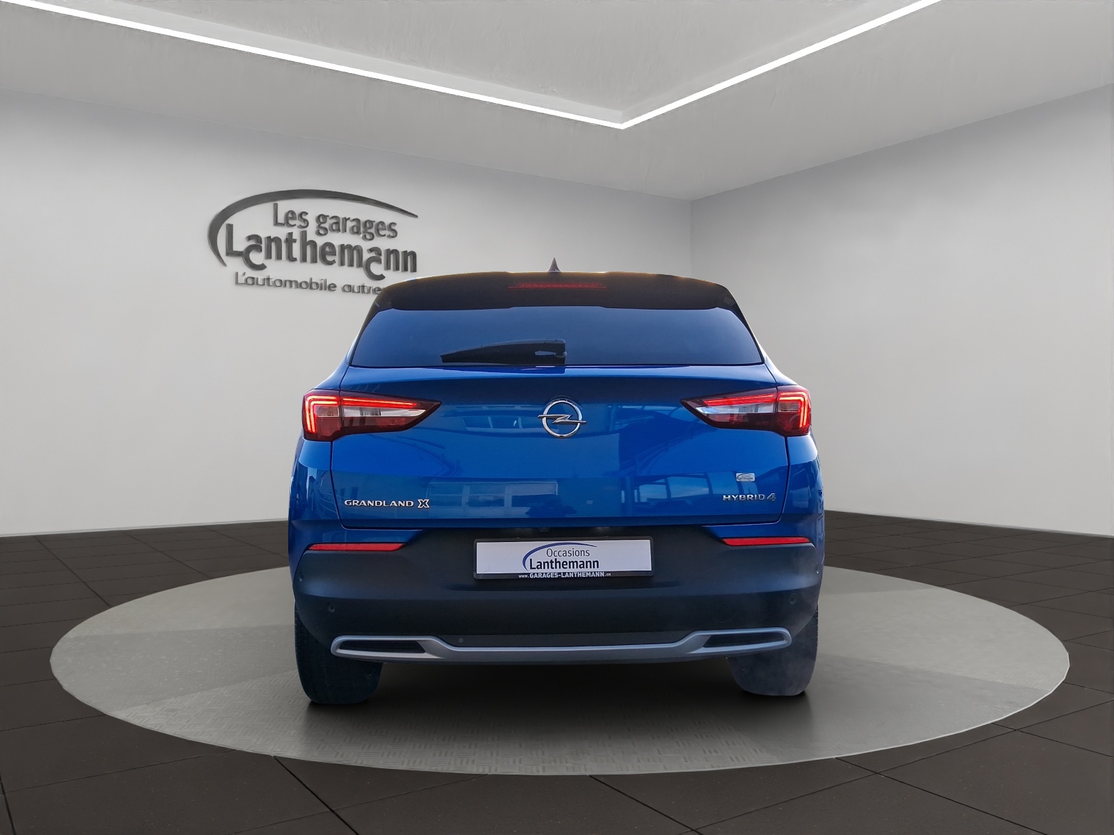 OPEL Grandland X 1.6 Hybrid4 Ultimate Automatik-image-3
