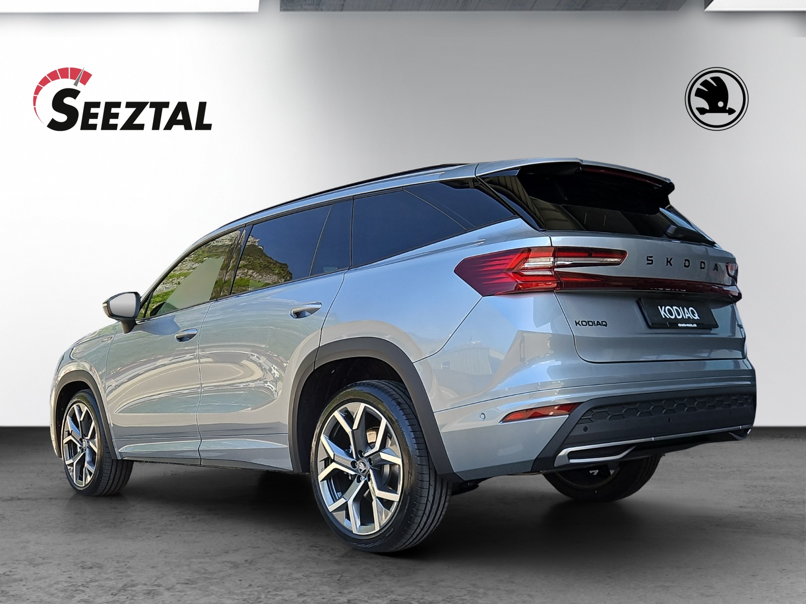 SKODA Kodiaq 2.0 TSI Sportline 4x4-image-2