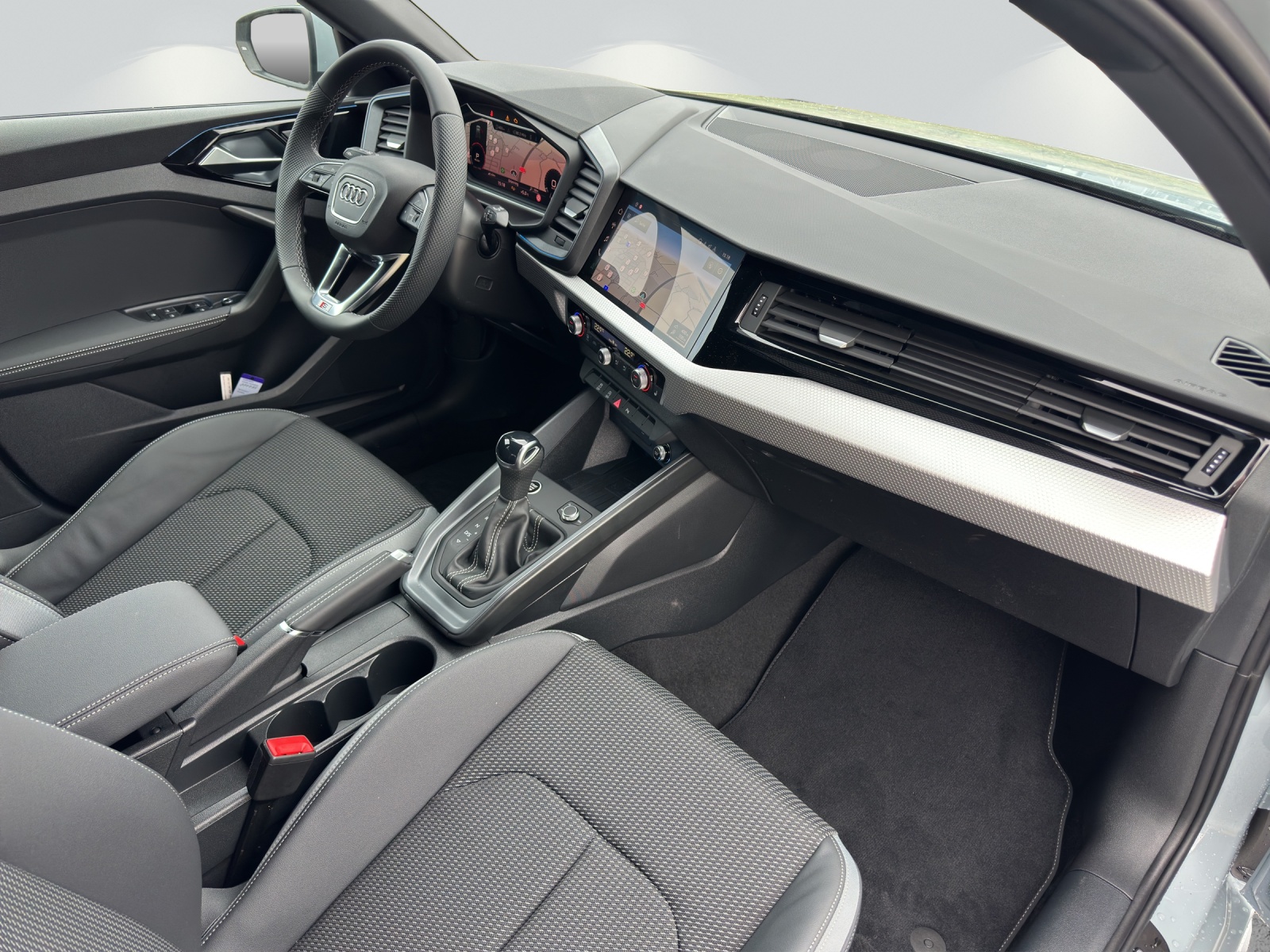AUDI A1 Sportback 35 TFSI S Line S-tronic-image-7
