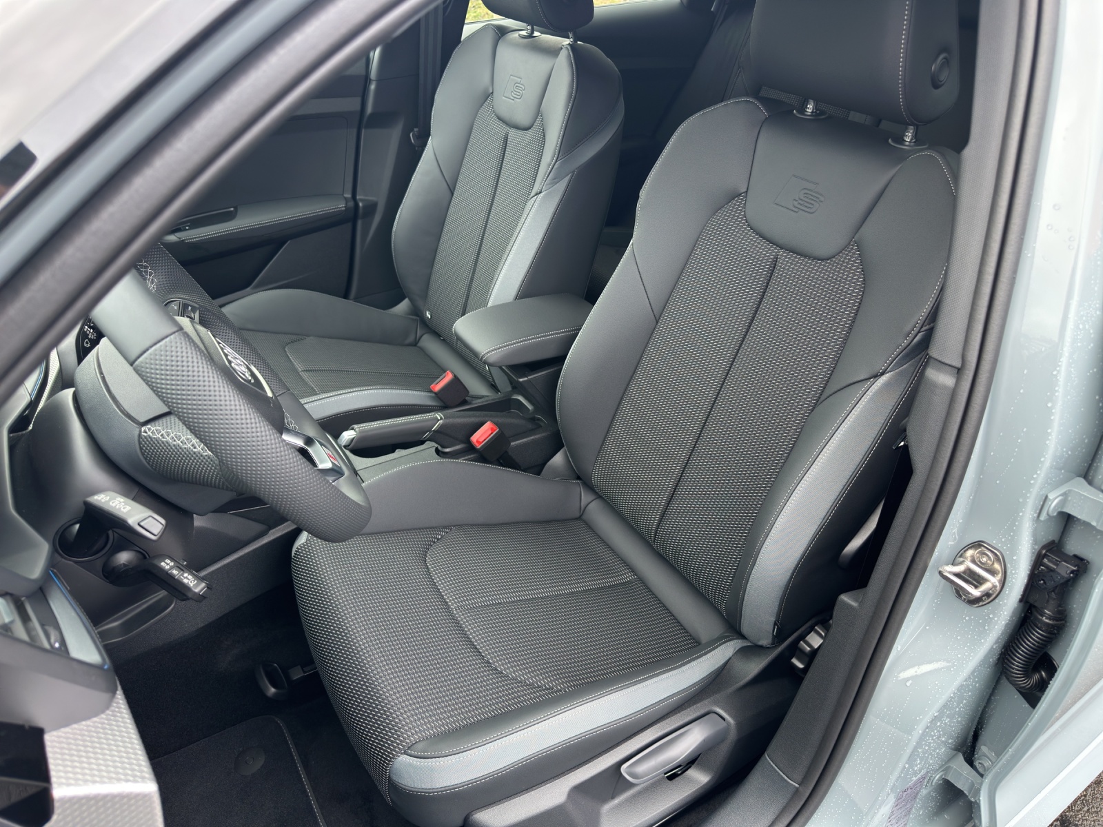 AUDI A1 Sportback 35 TFSI S Line S-tronic-image-11