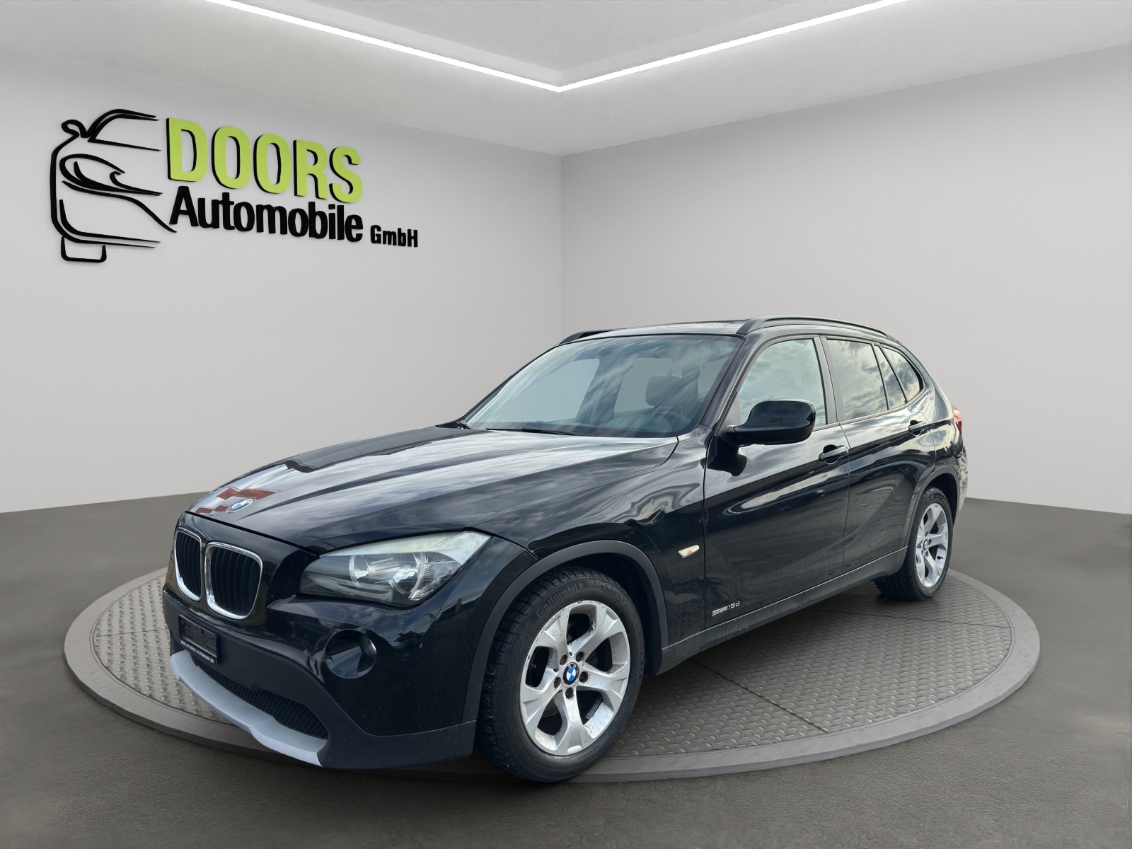 BMW X1 sDrive 18d Sport Line-image-2