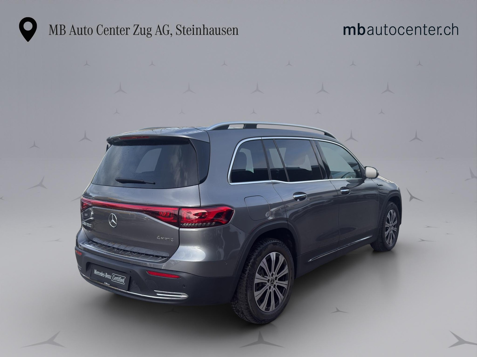 MERCEDES-BENZ EQB 300 Electric Art Line 4matic-image-4