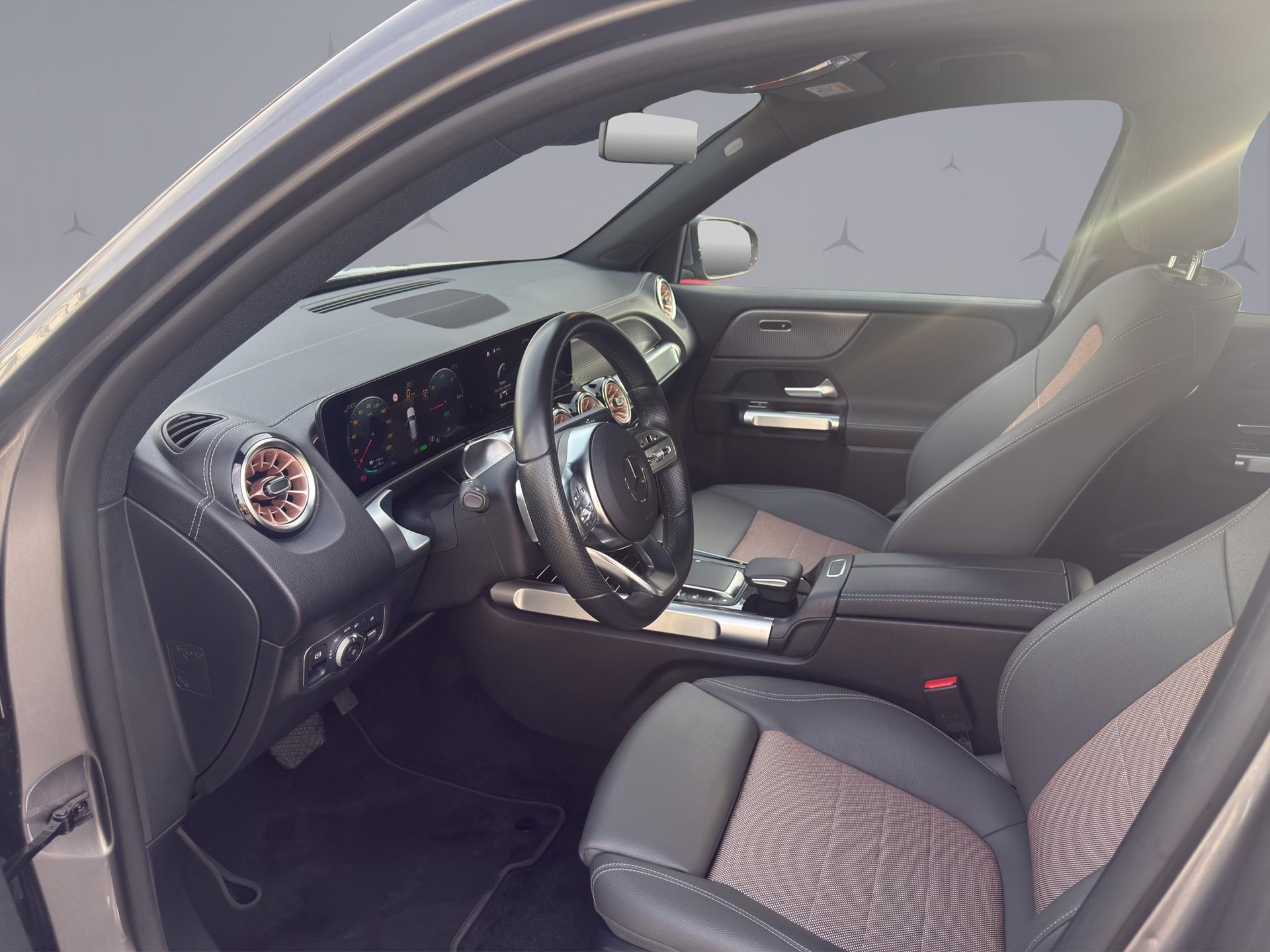 MERCEDES-BENZ EQB 300 Electric Art Line 4matic-image-8