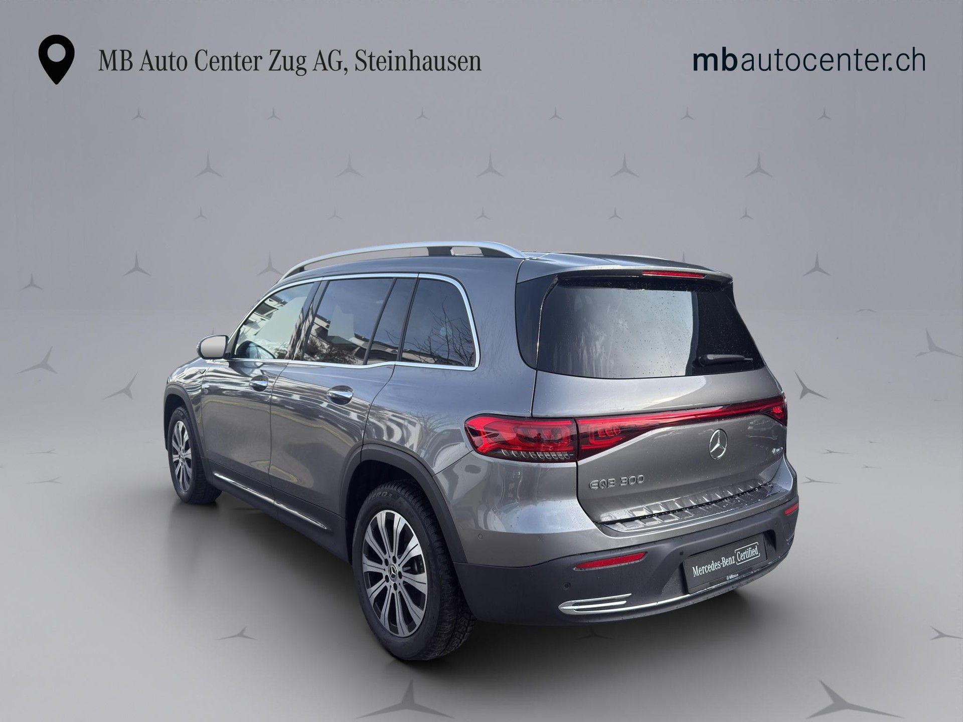 MERCEDES-BENZ EQB 300 Electric Art Line 4matic-showroom-element-2