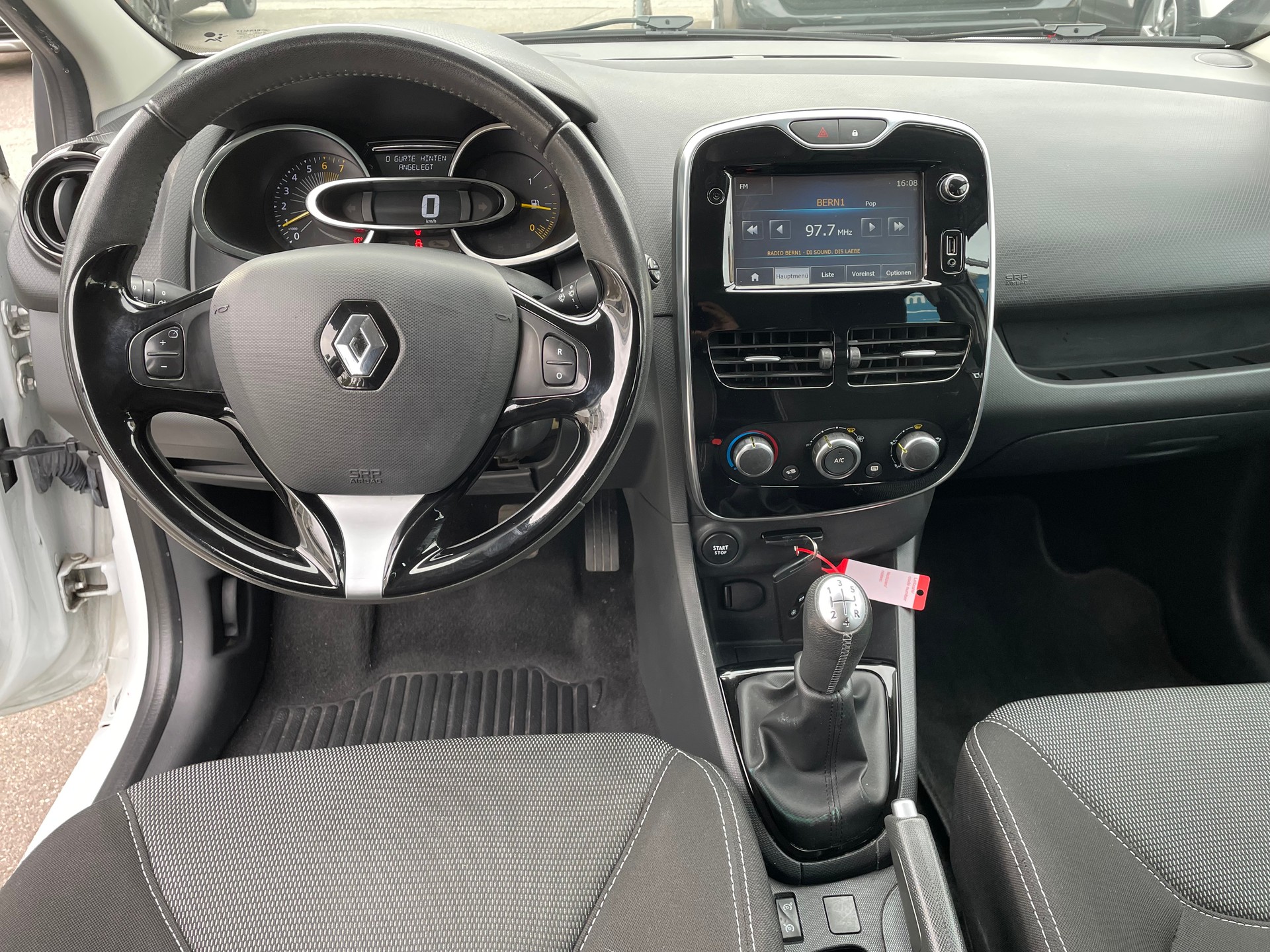 RENAULT Clio Grandtour 0.9 12V Expression-image-9