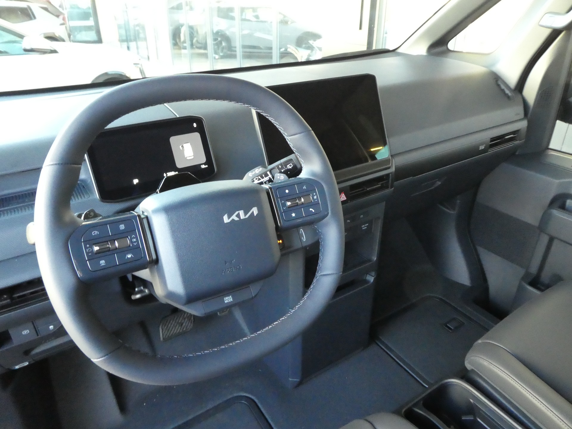 KIA PV5 71.2 kWh Plus-image-9