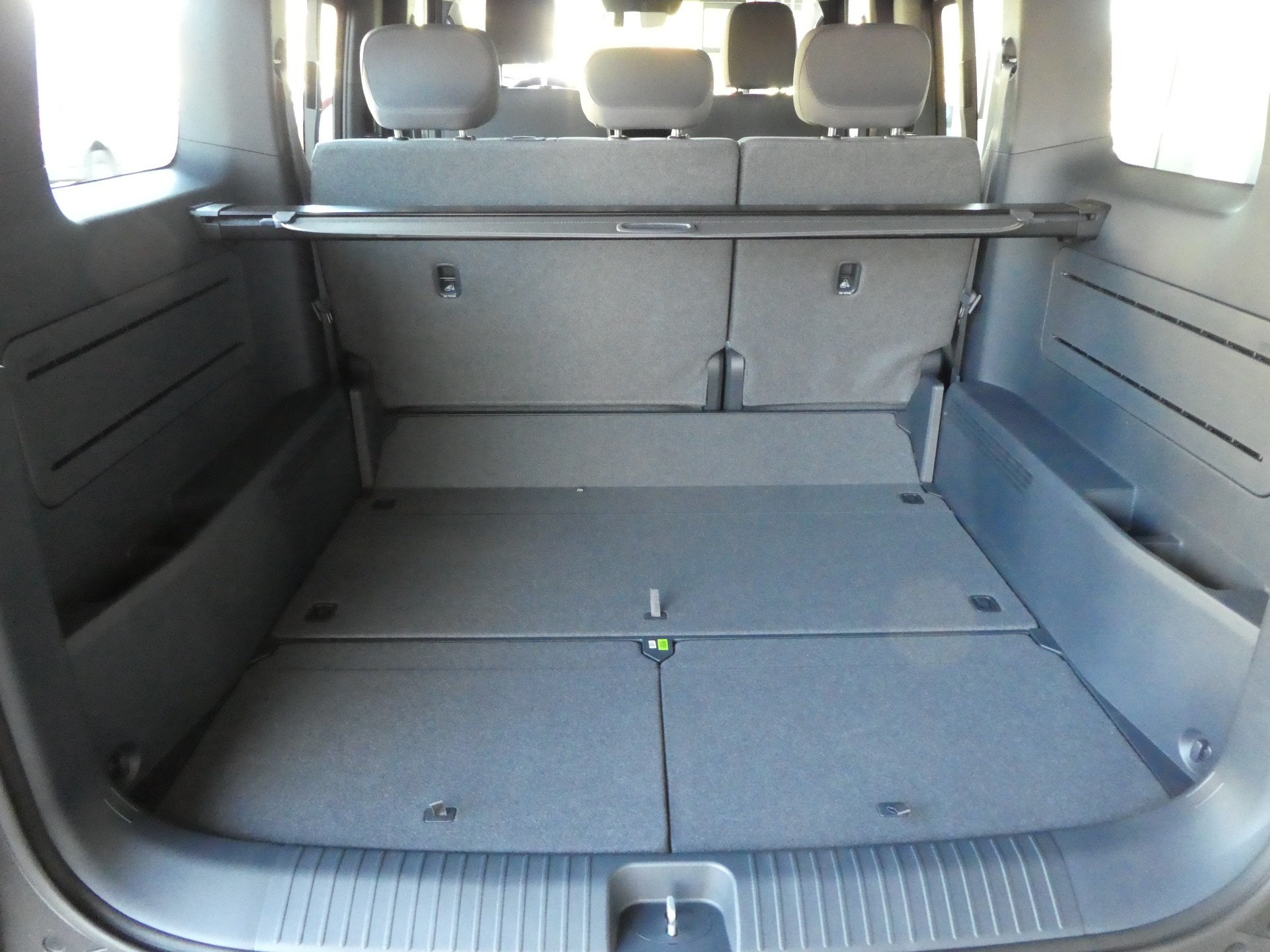 KIA PV5 71.2 kWh Plus-image-6