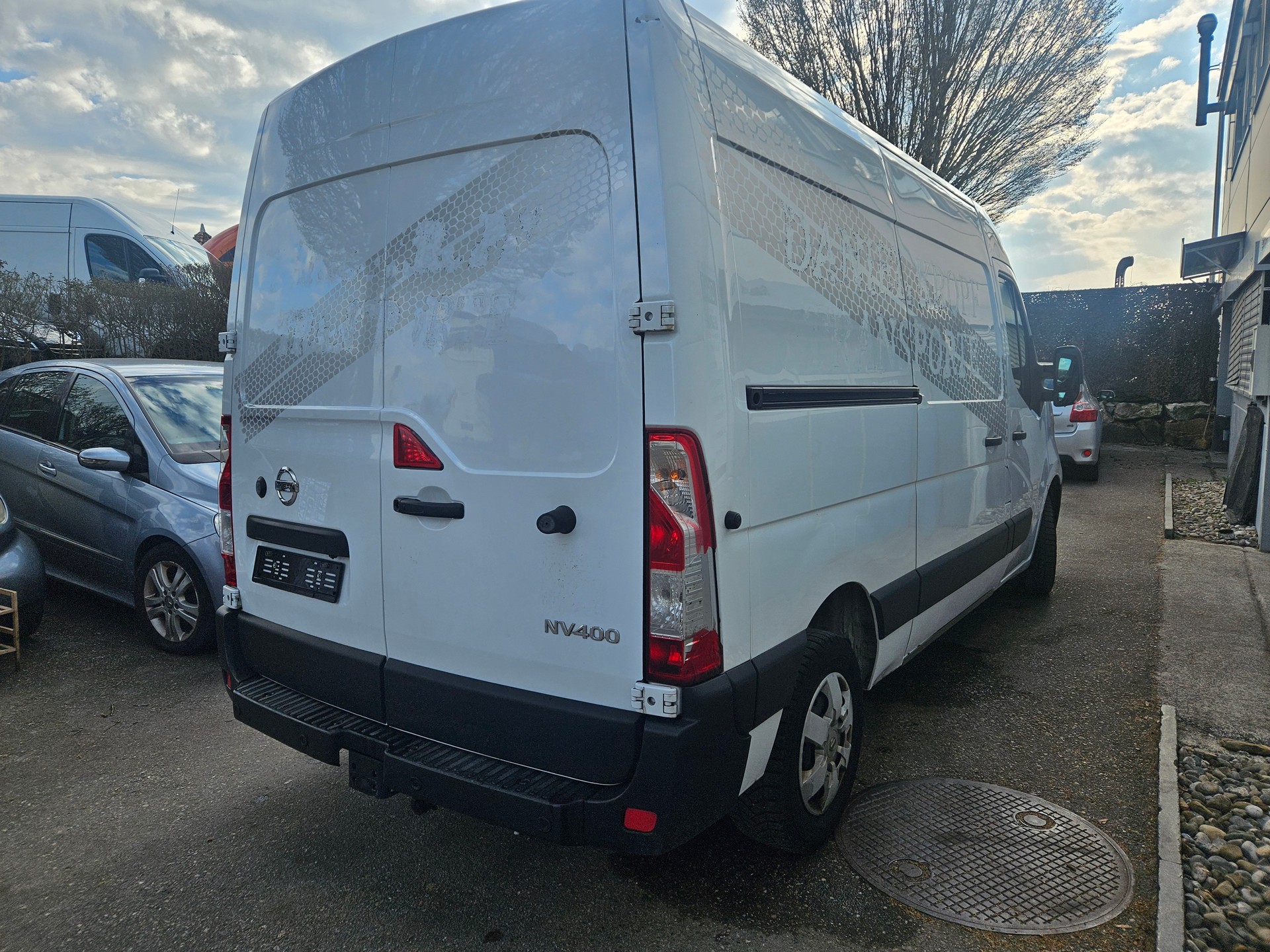 NISSAN NV400 F35.13 L2H2 FWD Comfort-image-3