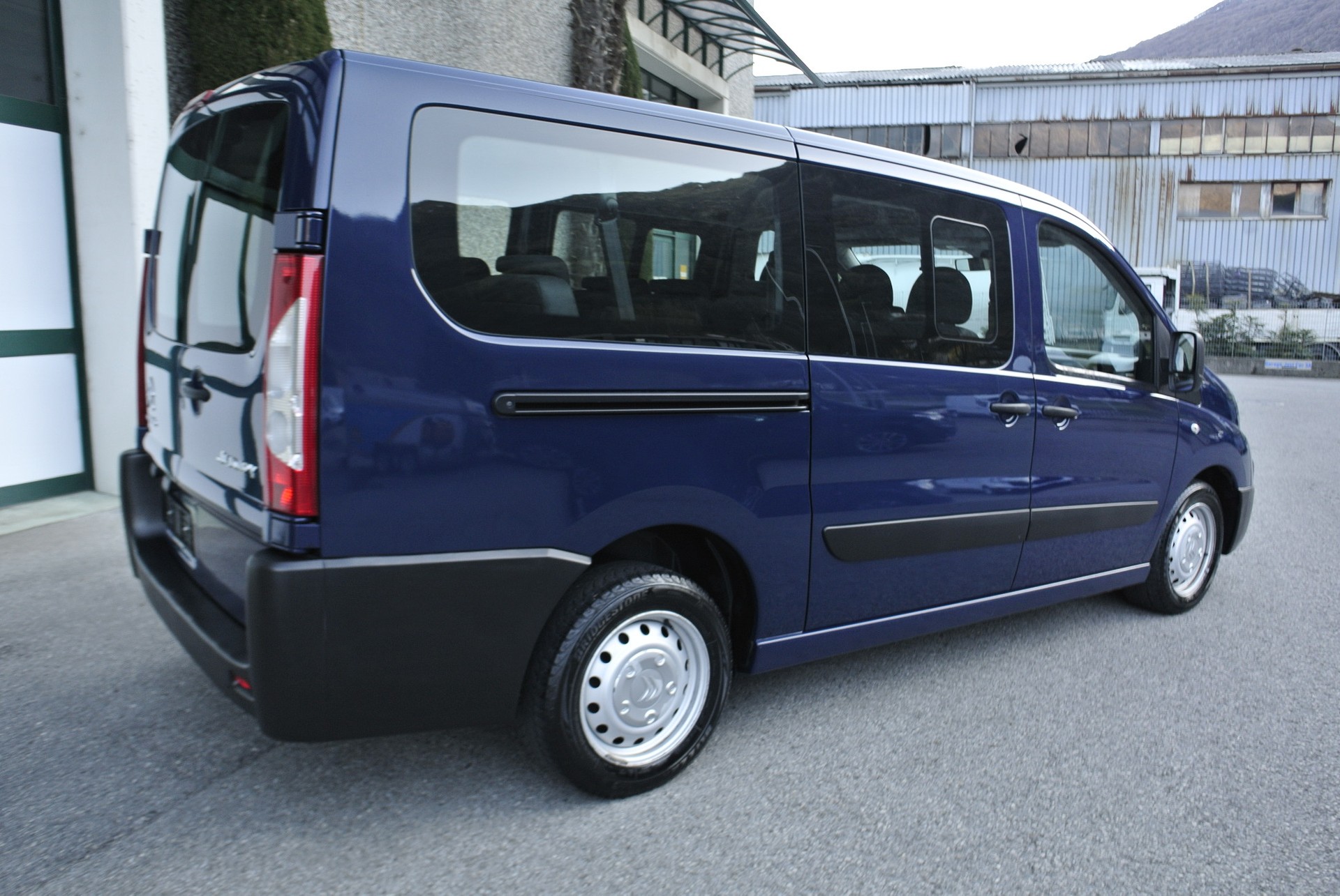 CITROEN Jumpy 2.0 HDi L2H1 Attraction-image-6