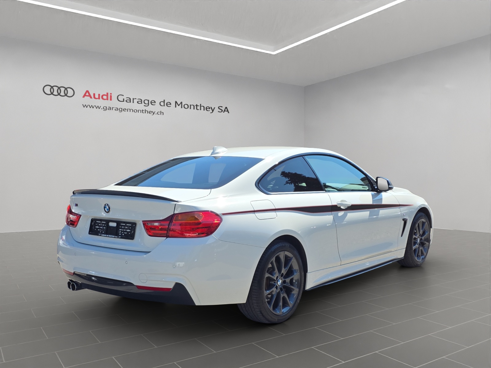 BMW 430d Coupé xDrive M Sport Line Steptronic-image-3