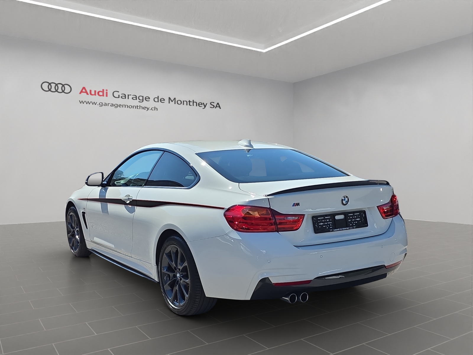 BMW 430d Coupé xDrive M Sport Line Steptronic-image-5
