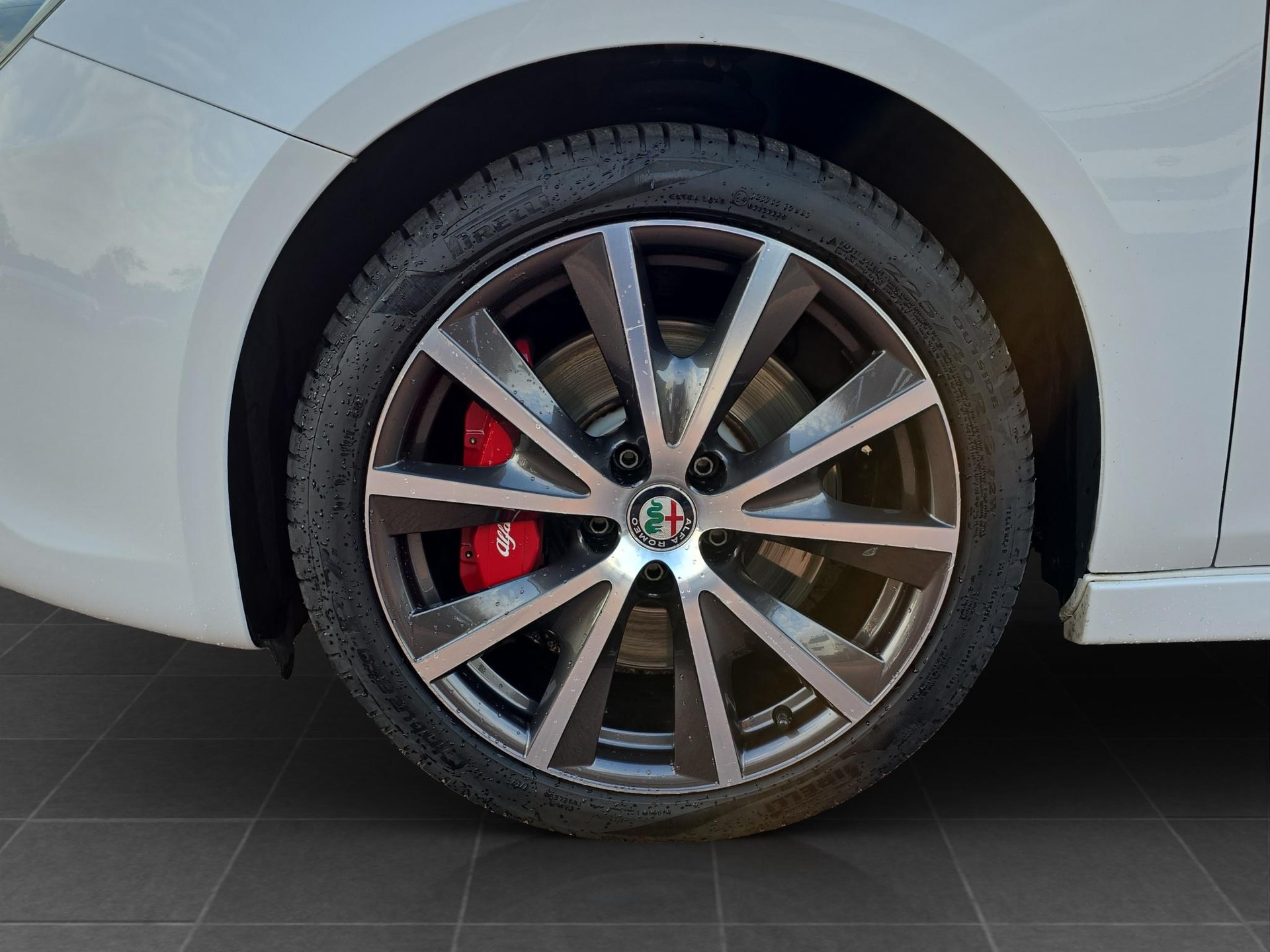 ALFA ROMEO Giulietta 1750 TBi Veloce TCT-image-14