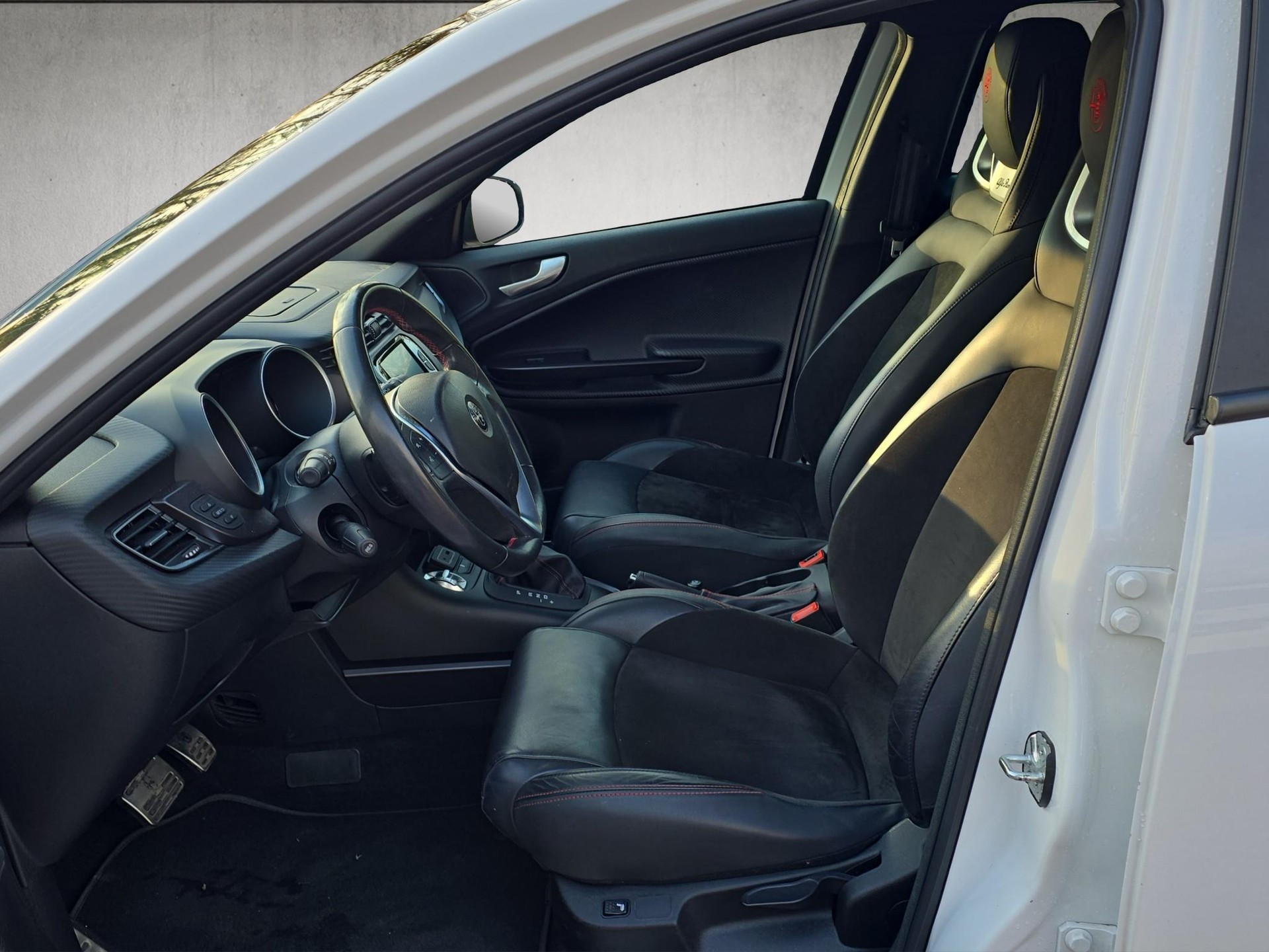 ALFA ROMEO Giulietta 1750 TBi Veloce TCT-image-8