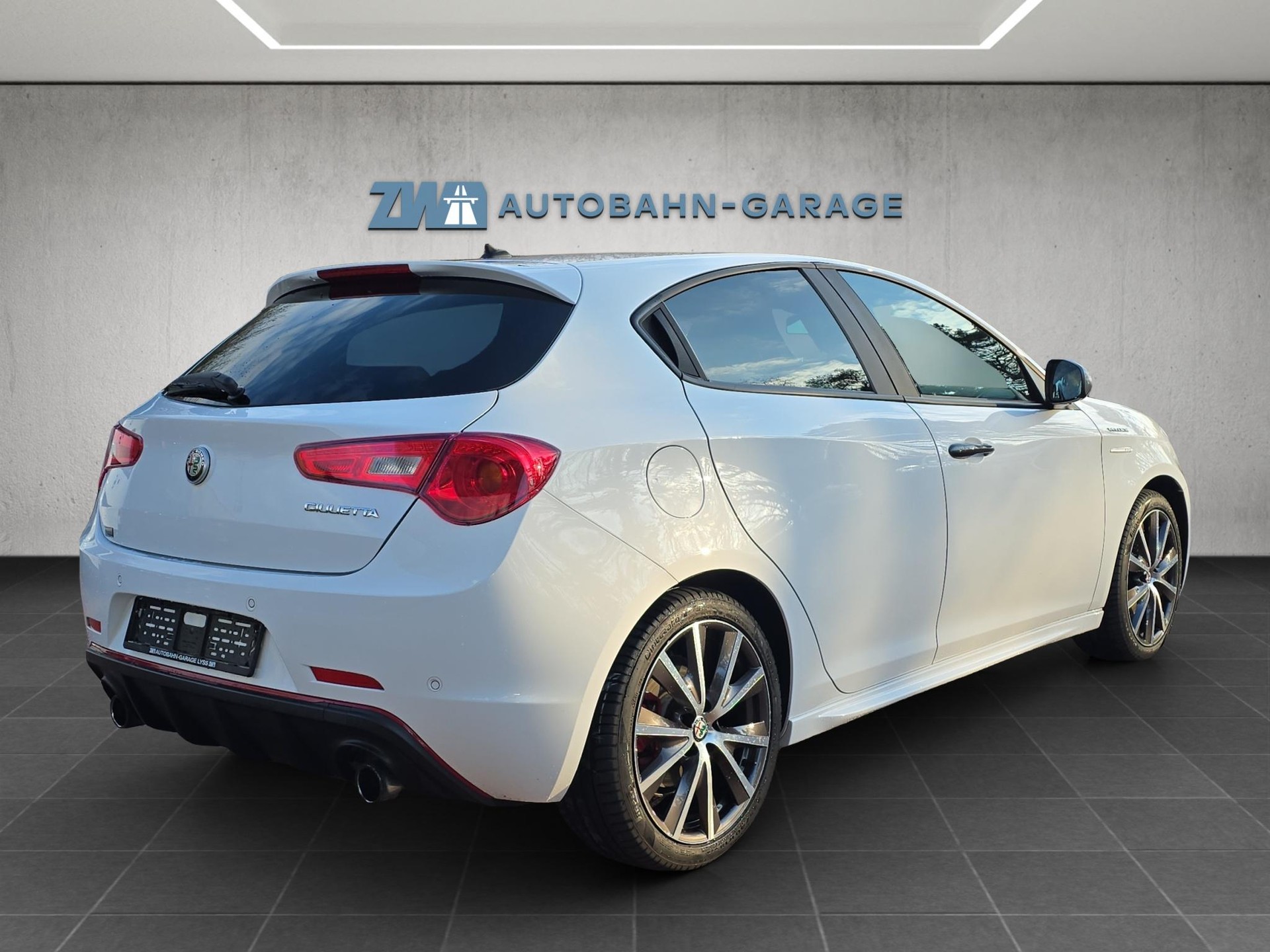 ALFA ROMEO Giulietta 1750 TBi Veloce TCT-image-4