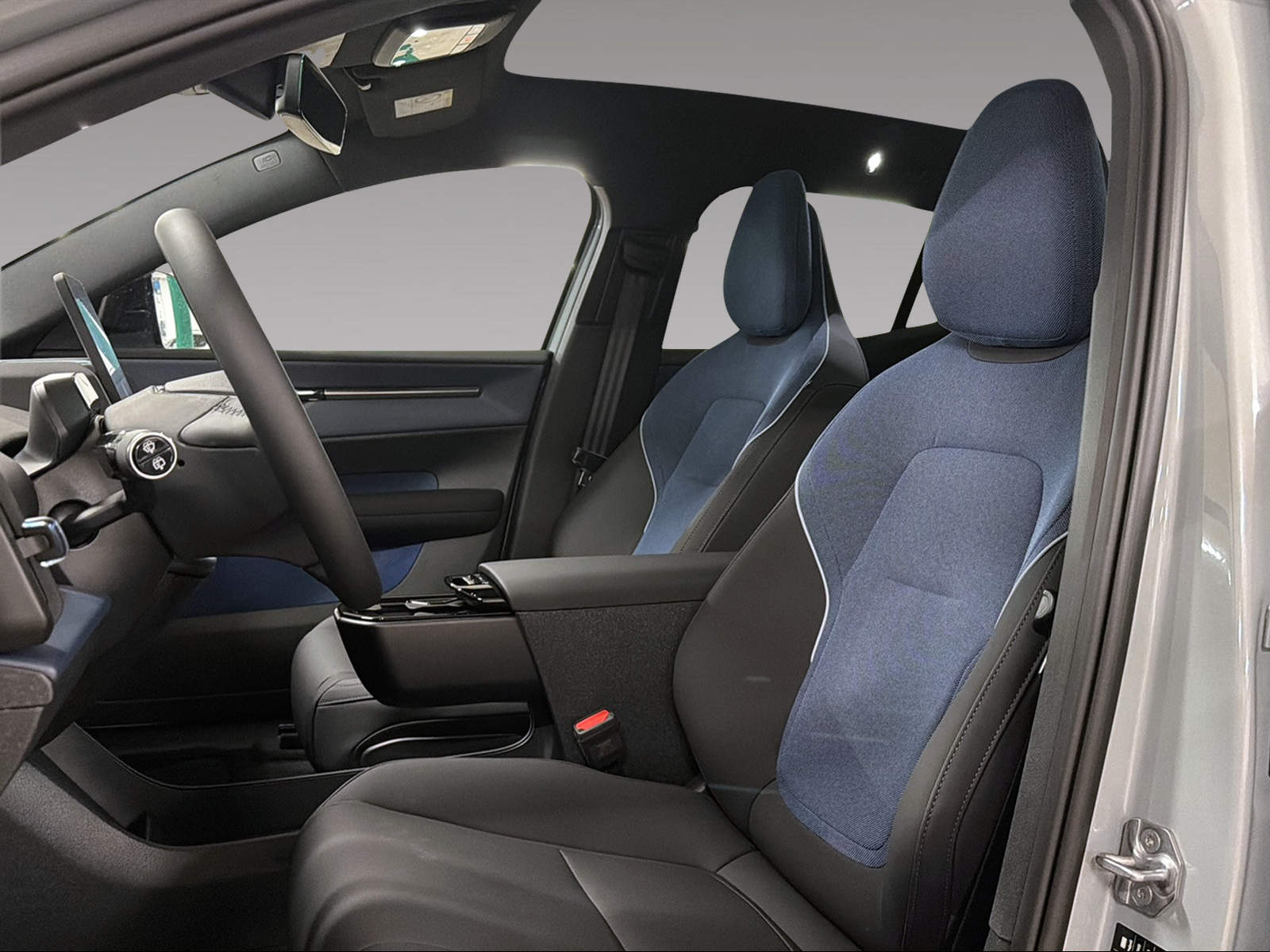 VOLVO EX 30 CC E60 Twin Performance AWD-image-7
