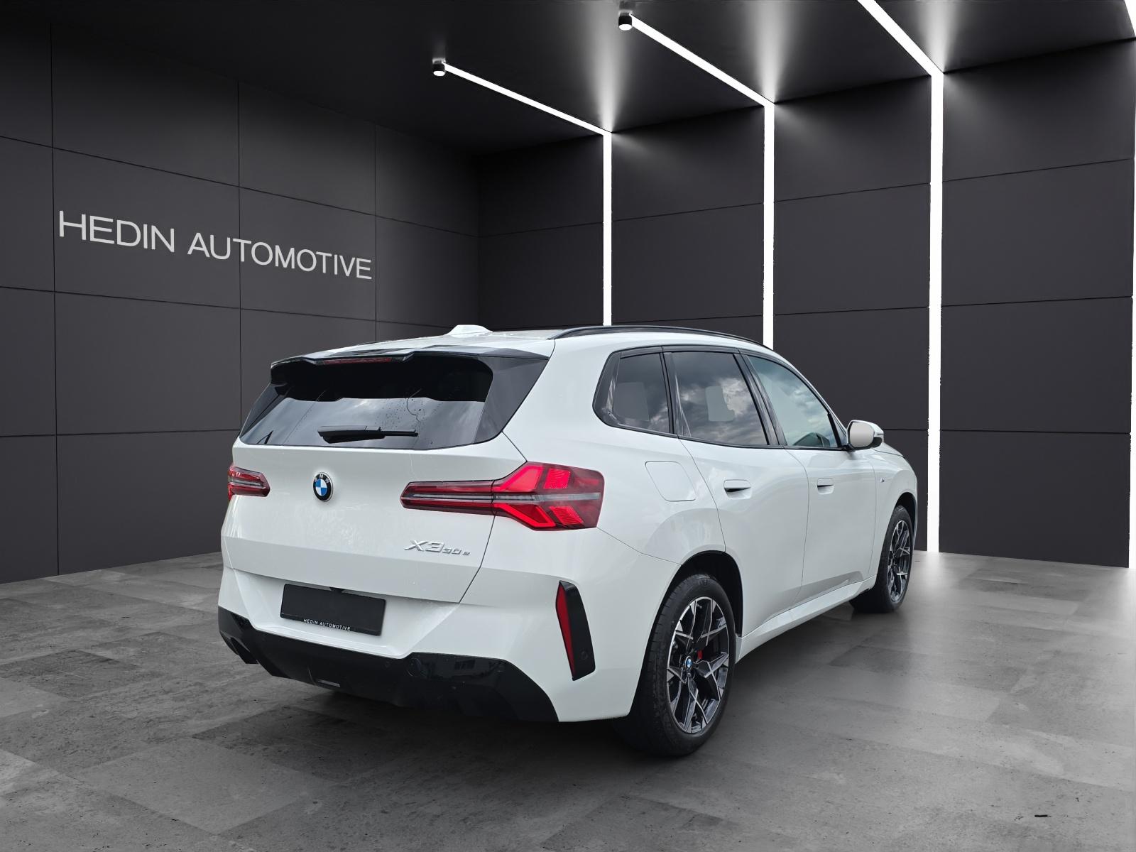 BMW X3 30e xDrive-image-16