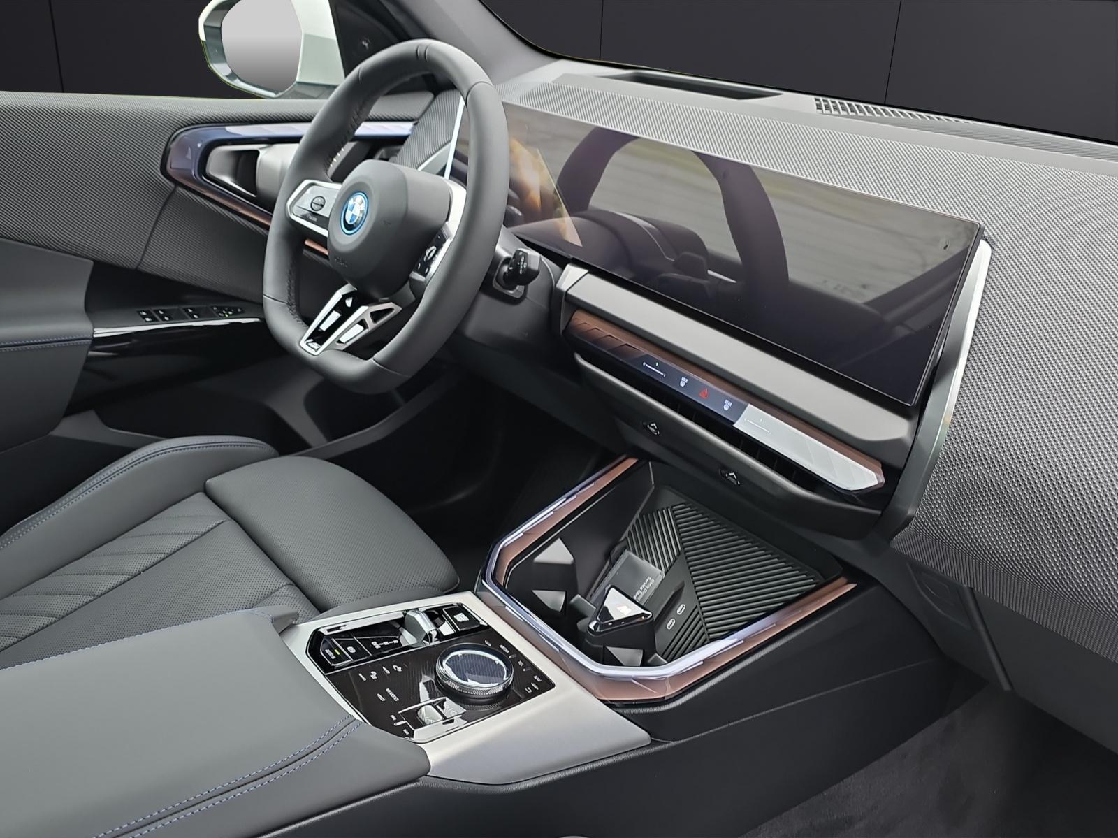 BMW X3 30e xDrive-image-10