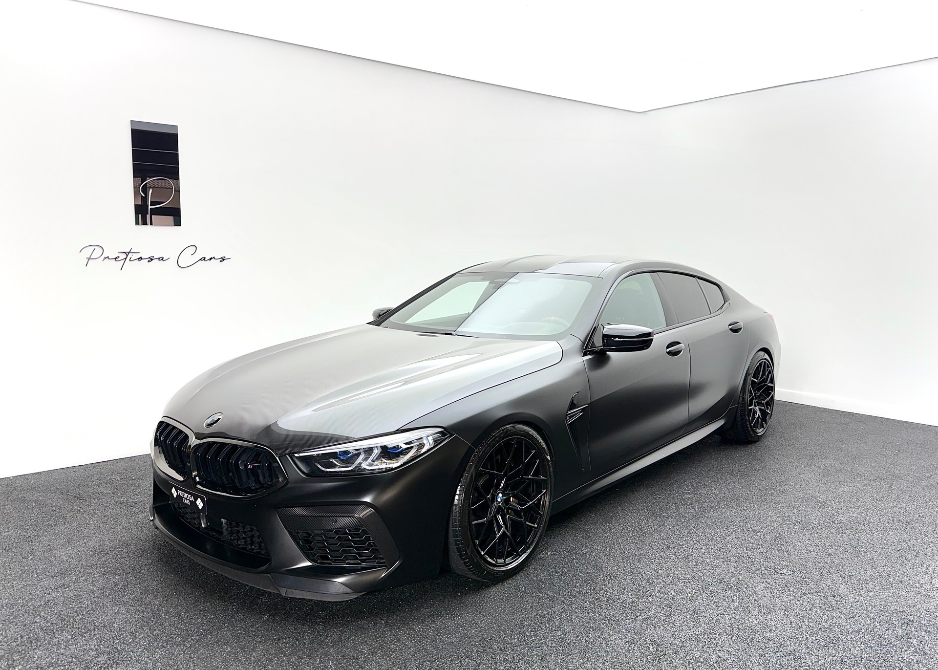 BMW M8 xDrive M Competition Steptronic-image-1