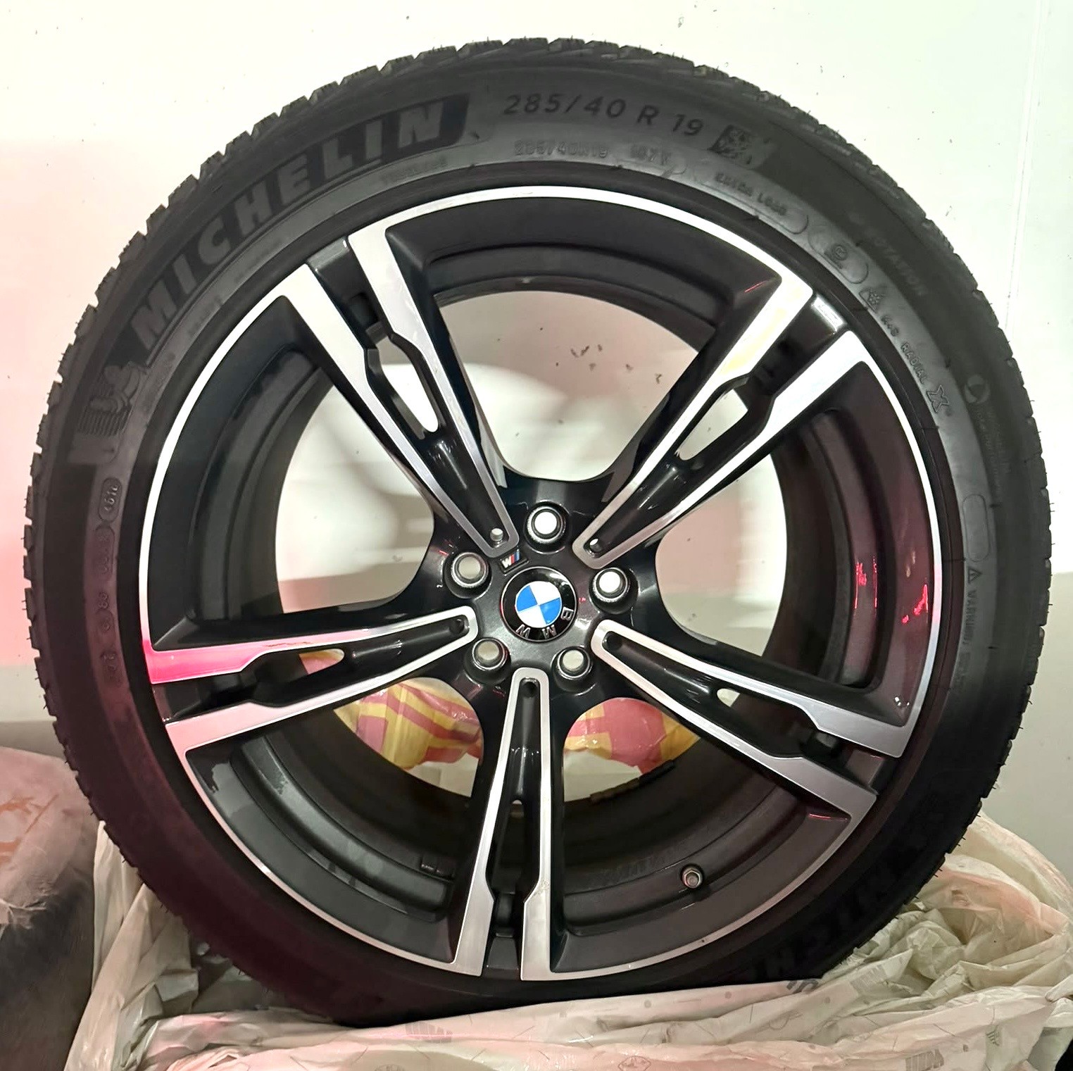 BMW M8 xDrive M Competition Steptronic-image-21