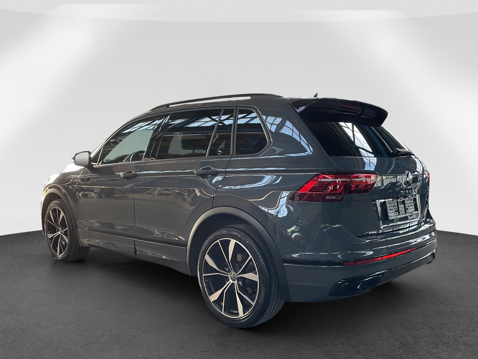 VW Tiguan 2.0 TDI SCR R-Line DSG-image-3