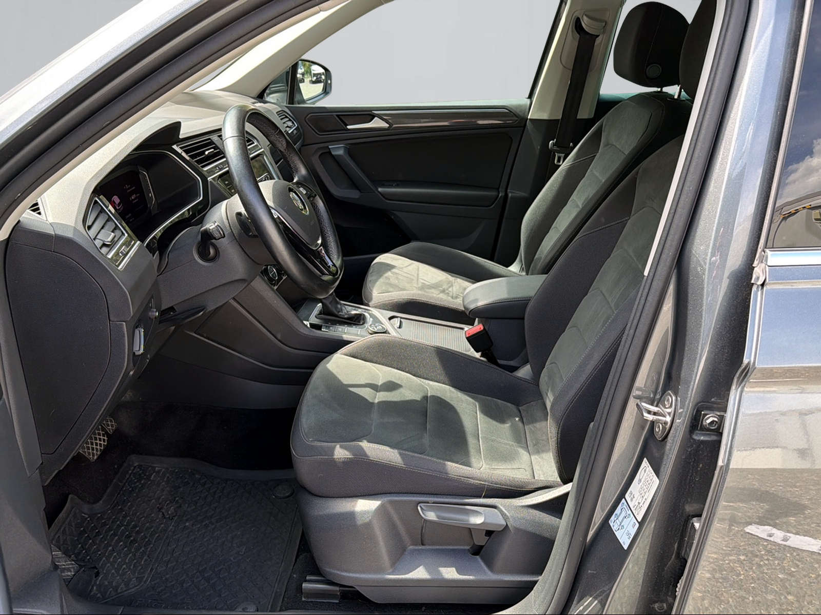 VW Tiguan 2.0TSI Highline 4Motion DSG-image-6