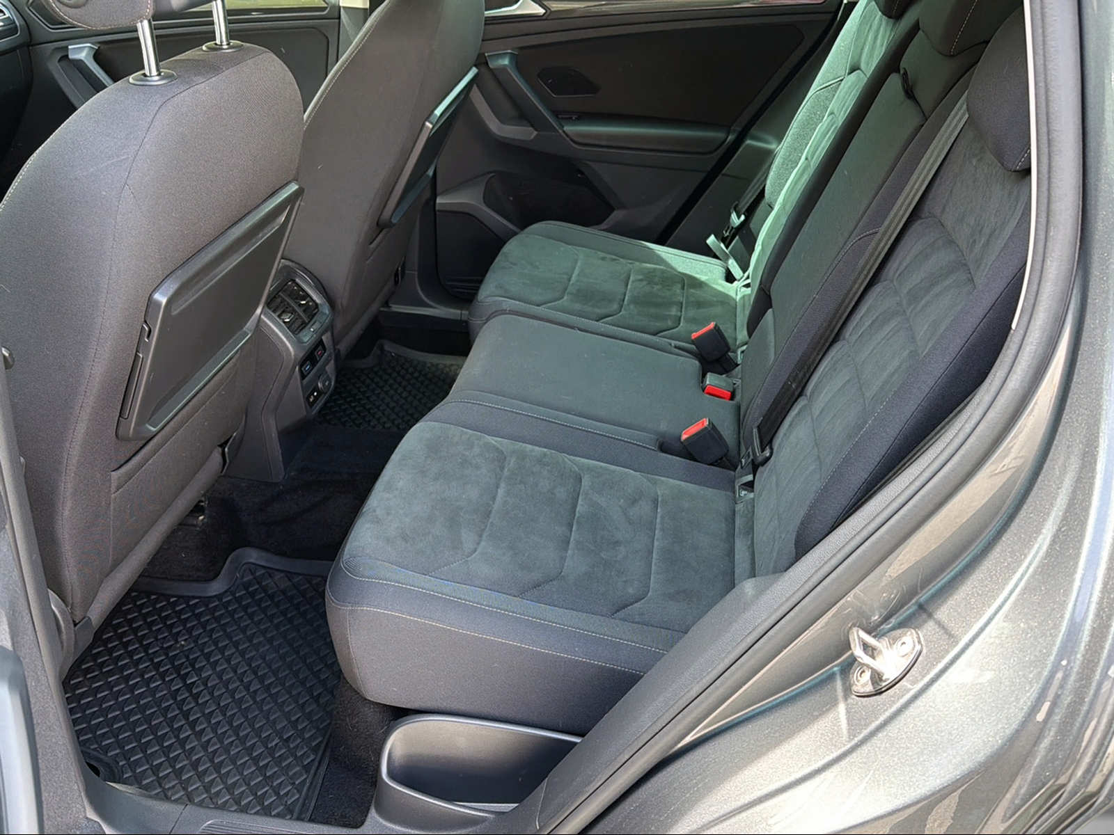 VW Tiguan 2.0TSI Highline 4Motion DSG-image-10