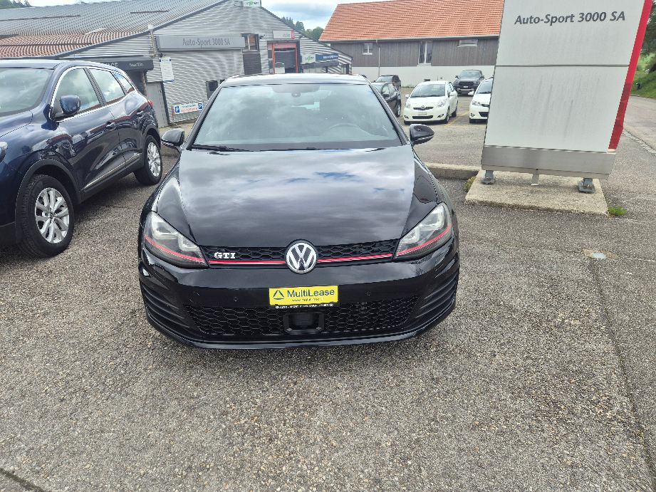 VW Golf 2.0 TSI GTI-image-6