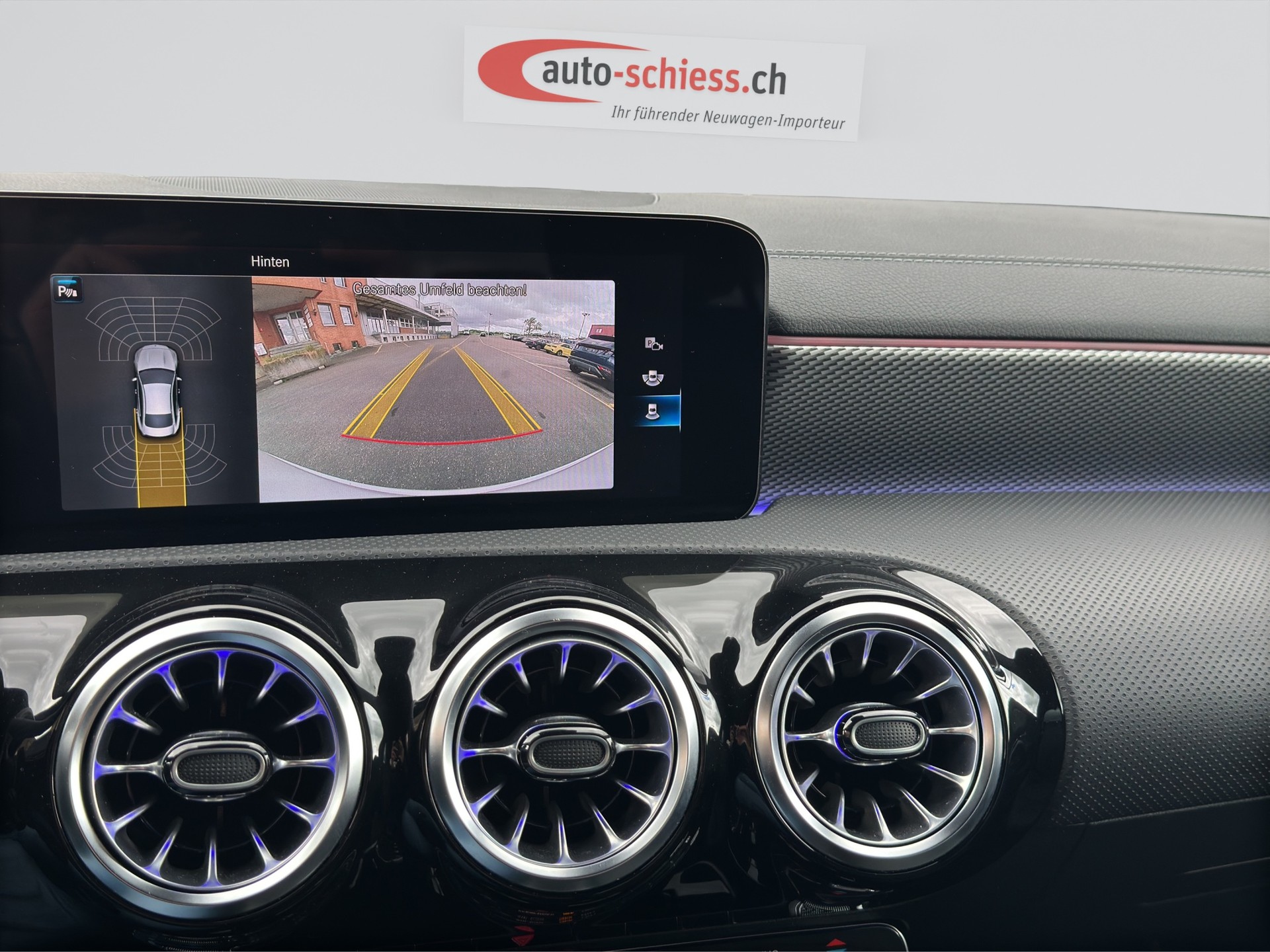 MERCEDES-BENZ CLA 180 Progressive Night 7G-DCT-image-12