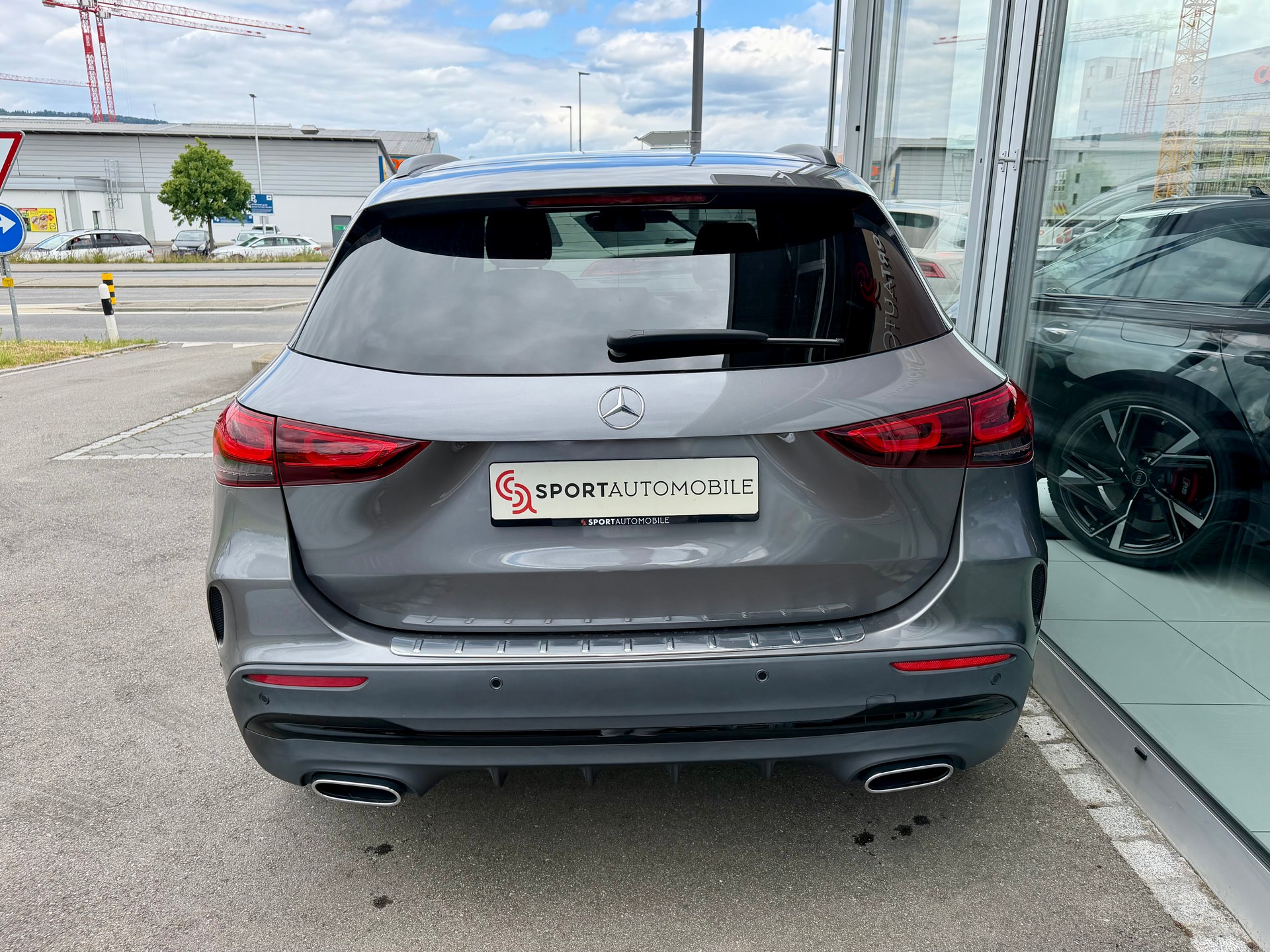 MERCEDES-BENZ GLA 250 4Matic AMG Line 8G-DCT-image-9