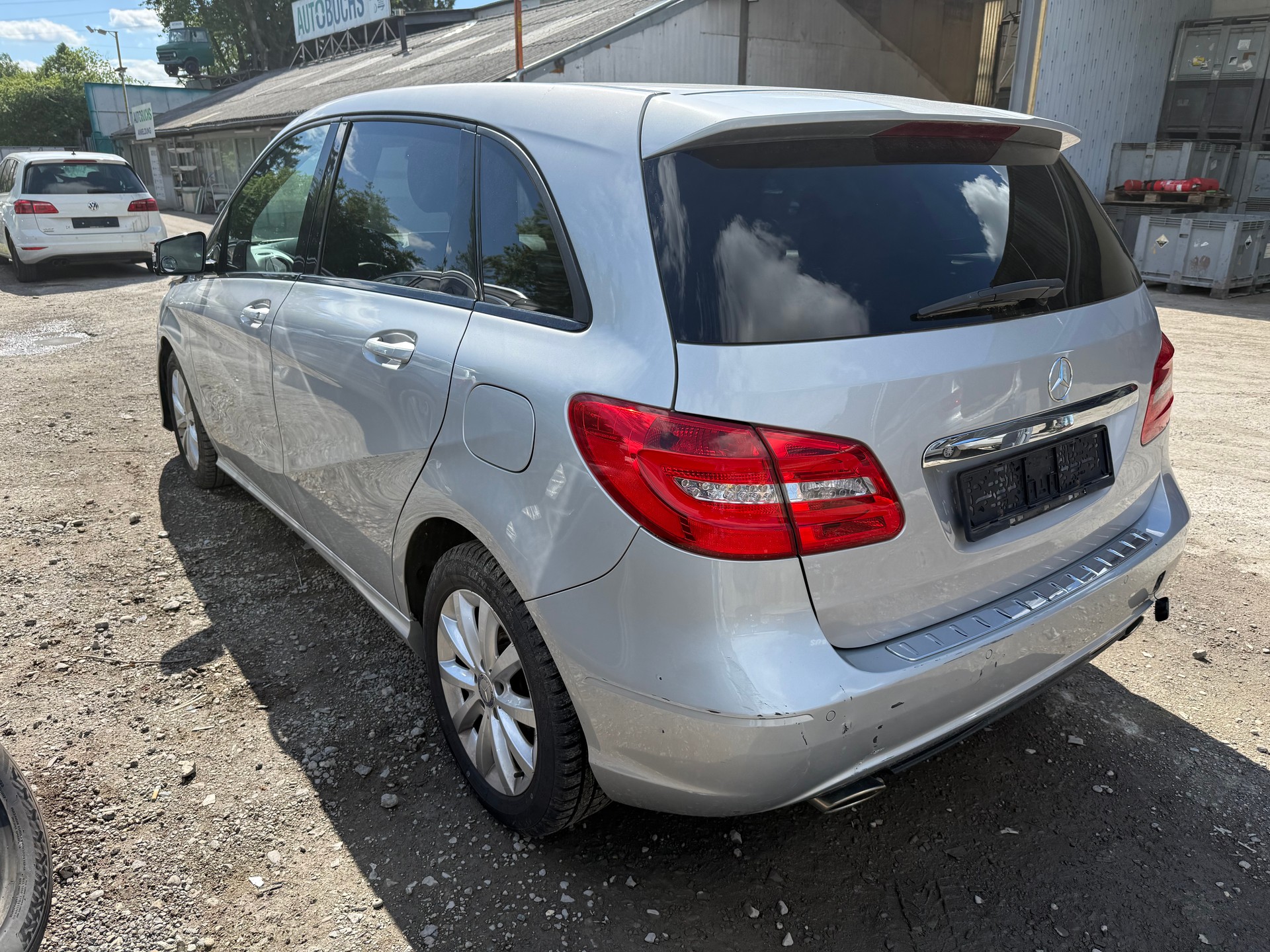 MERCEDES-BENZ B 200 7G-DCT-image-4