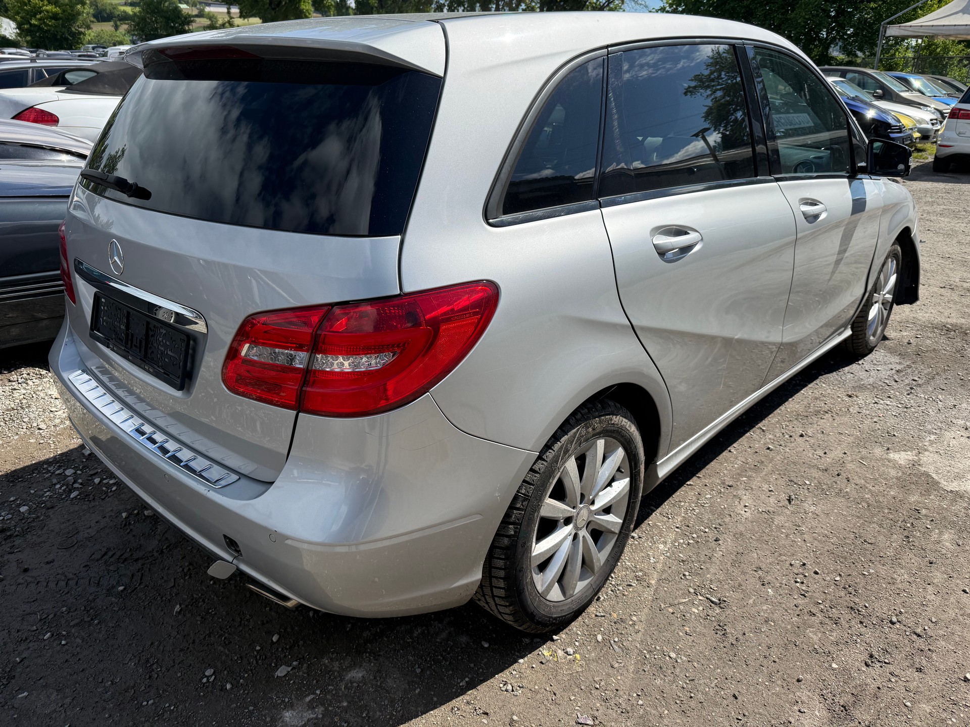 MERCEDES-BENZ B 200 7G-DCT-image-6