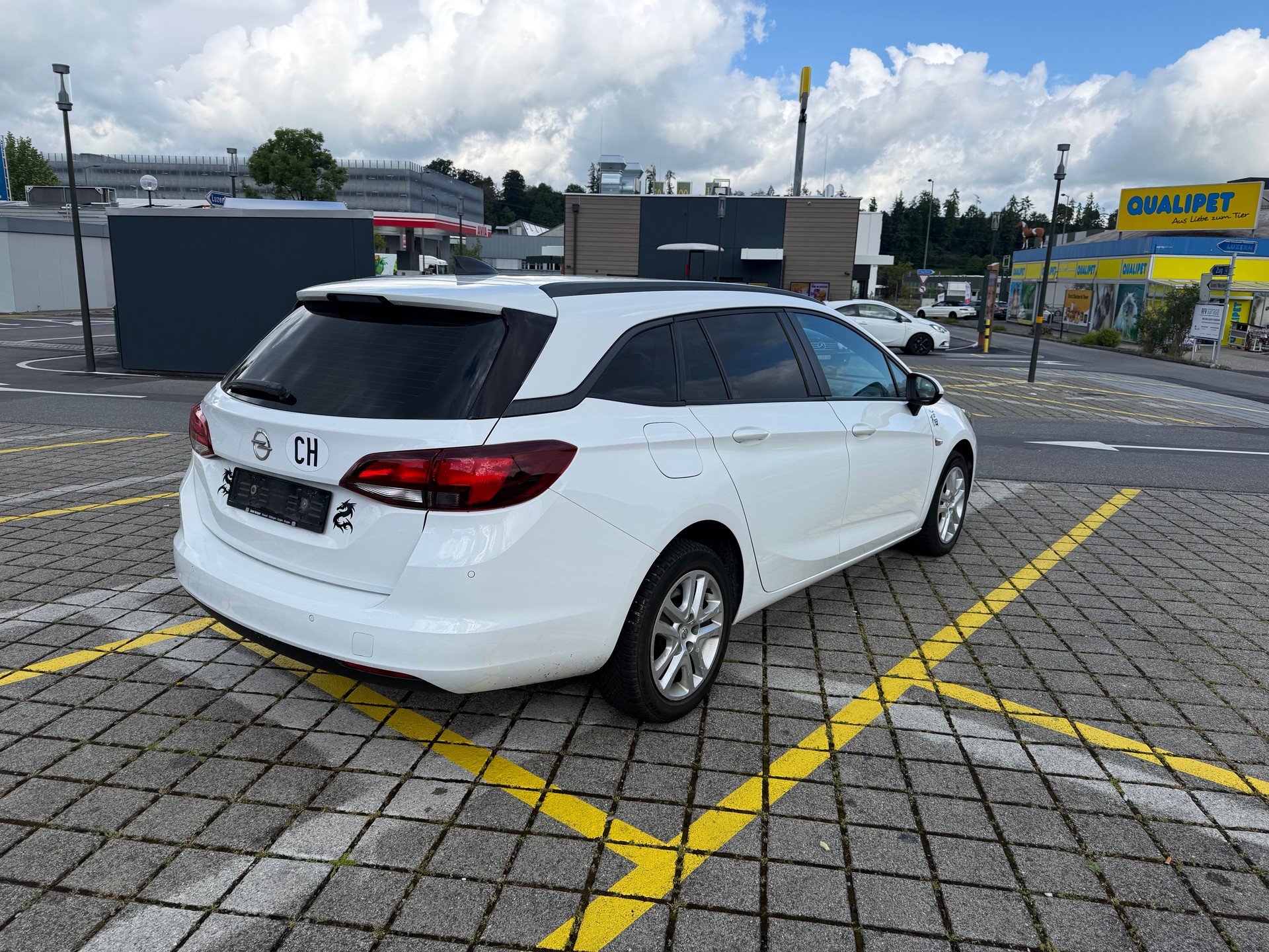 OPEL Astra Sports Tourer 1.6 CDTi ecoF Dynamic Automat-image-6