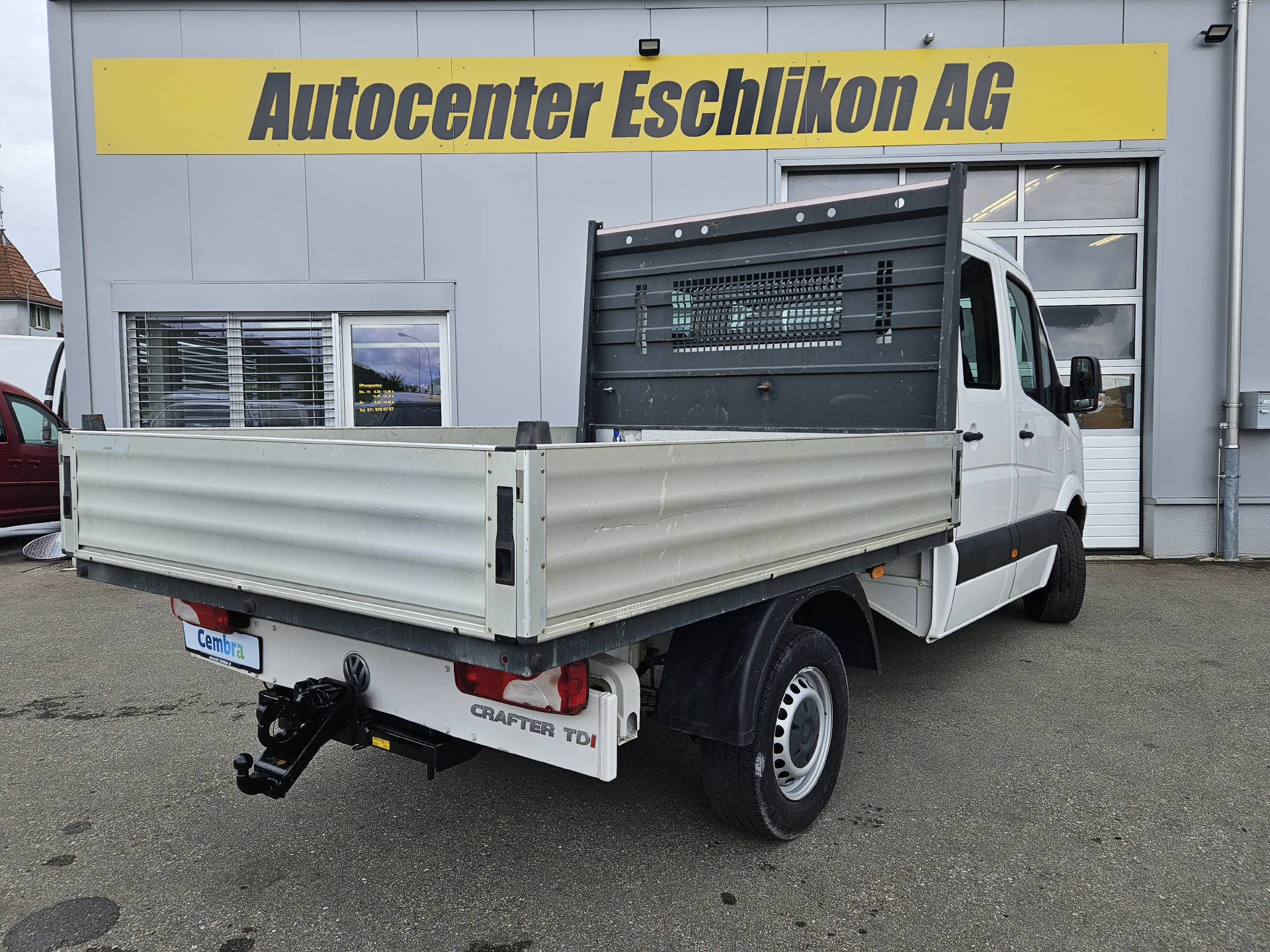 VW Crafter 35 DKab.-Ch. 3665 2.0 TDI 140 * Frischg ab MFK * Nutzlast von 1'176 KG * AHK *-showroom-element-3