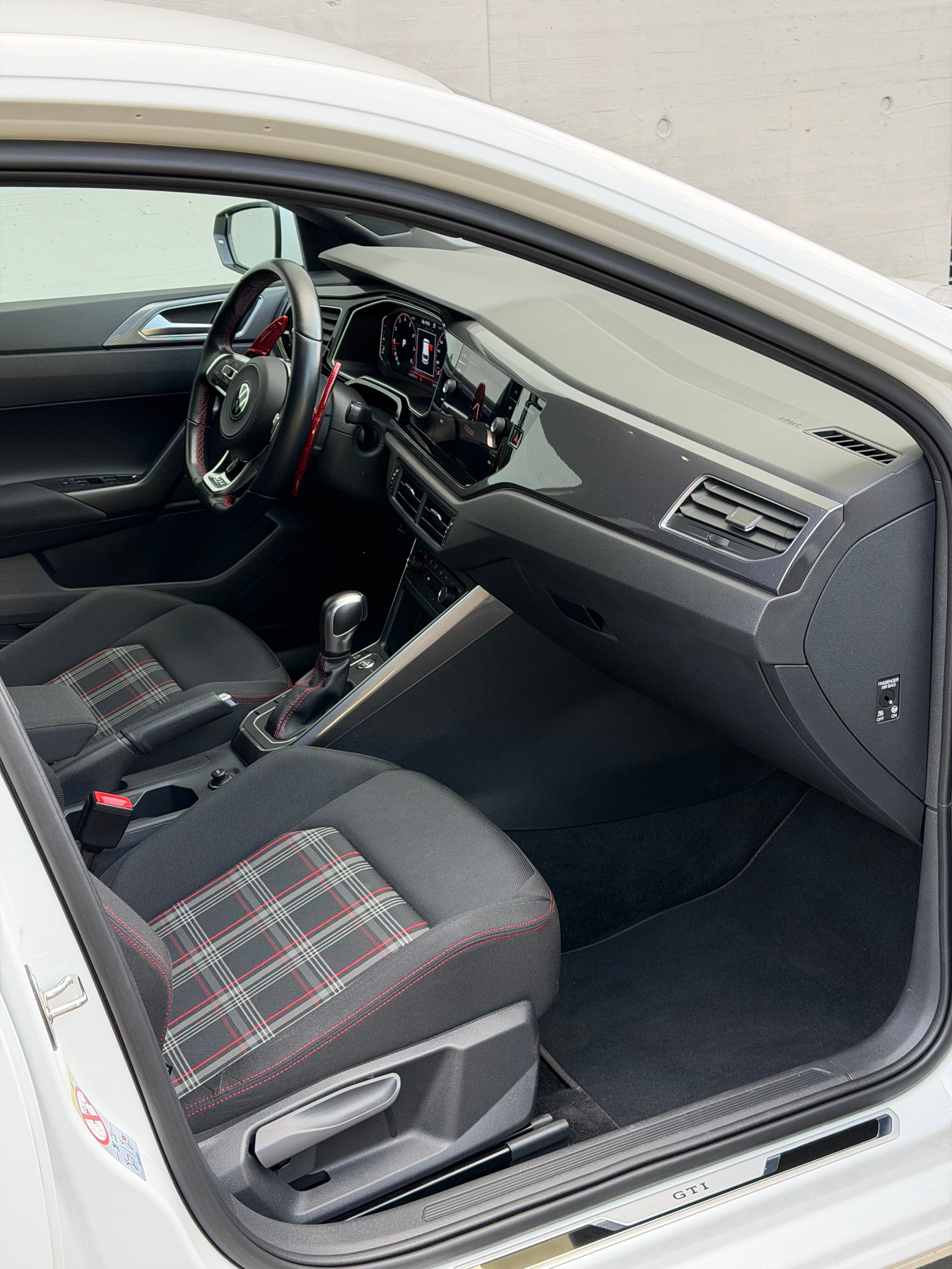VW Polo 2.0 TSI GTI DSG-image-6