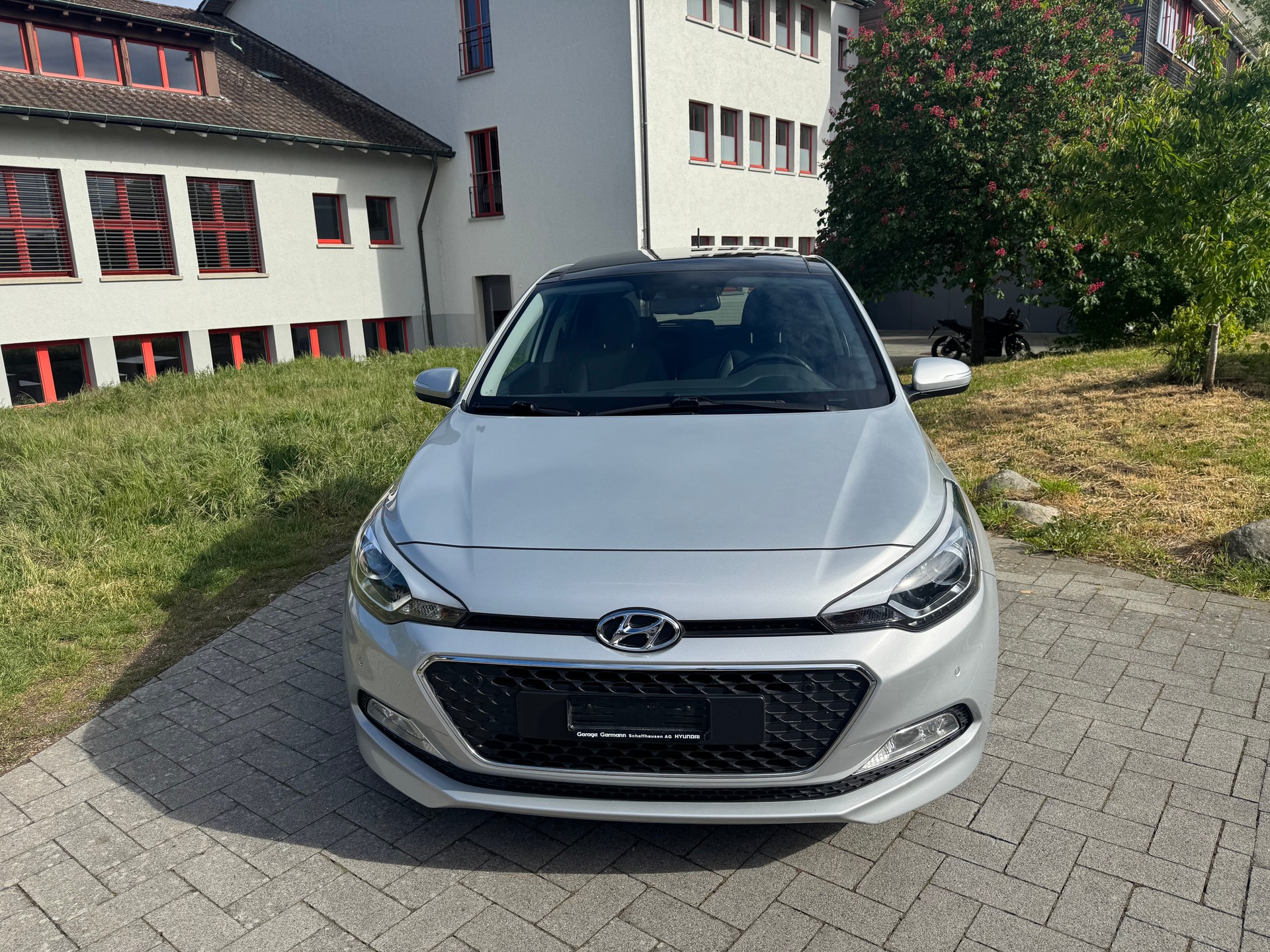 HYUNDAI i20 1.4 Vertex Automatic-image-1