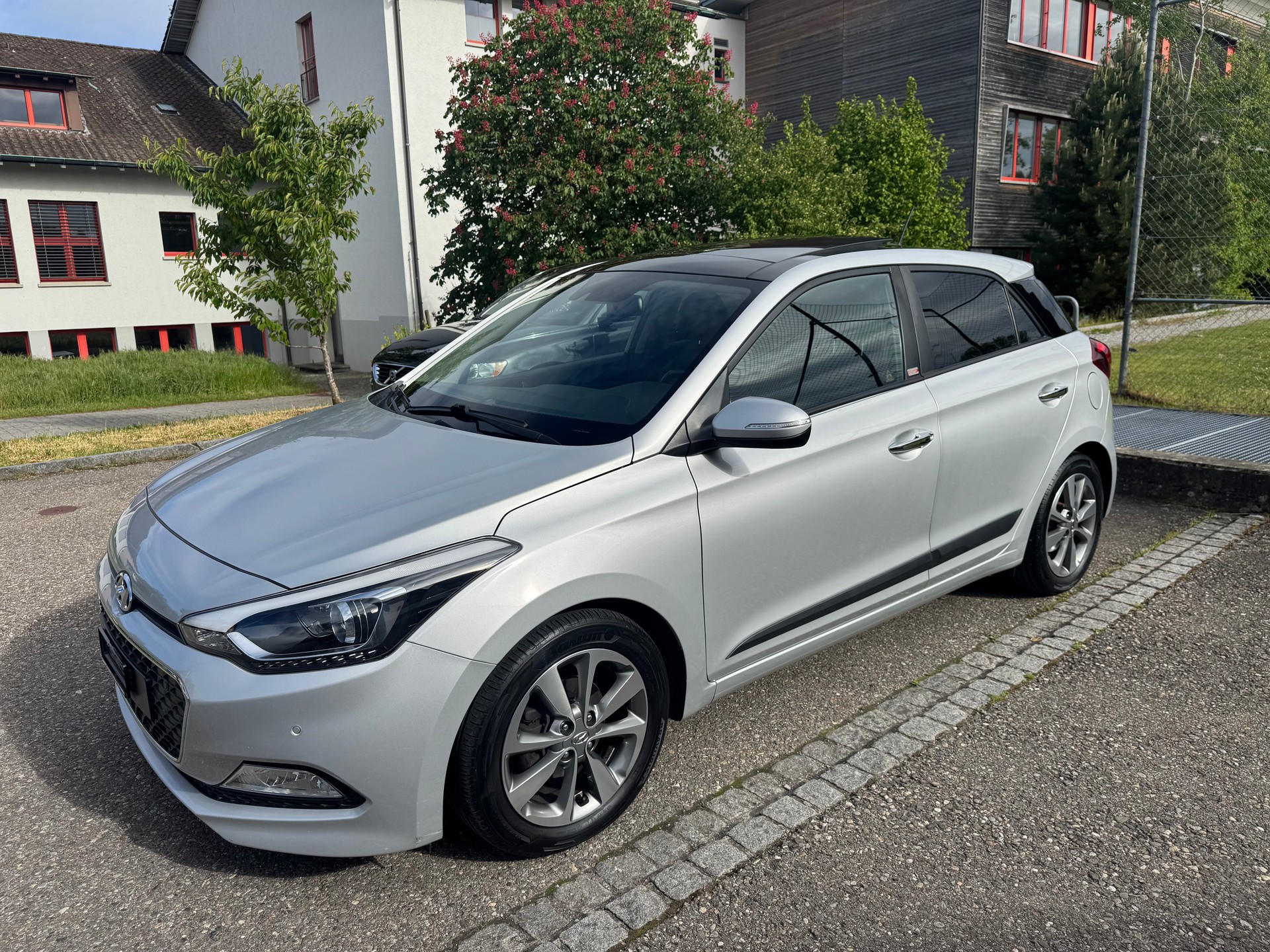 HYUNDAI i20 1.4 Vertex Automatic-image-15