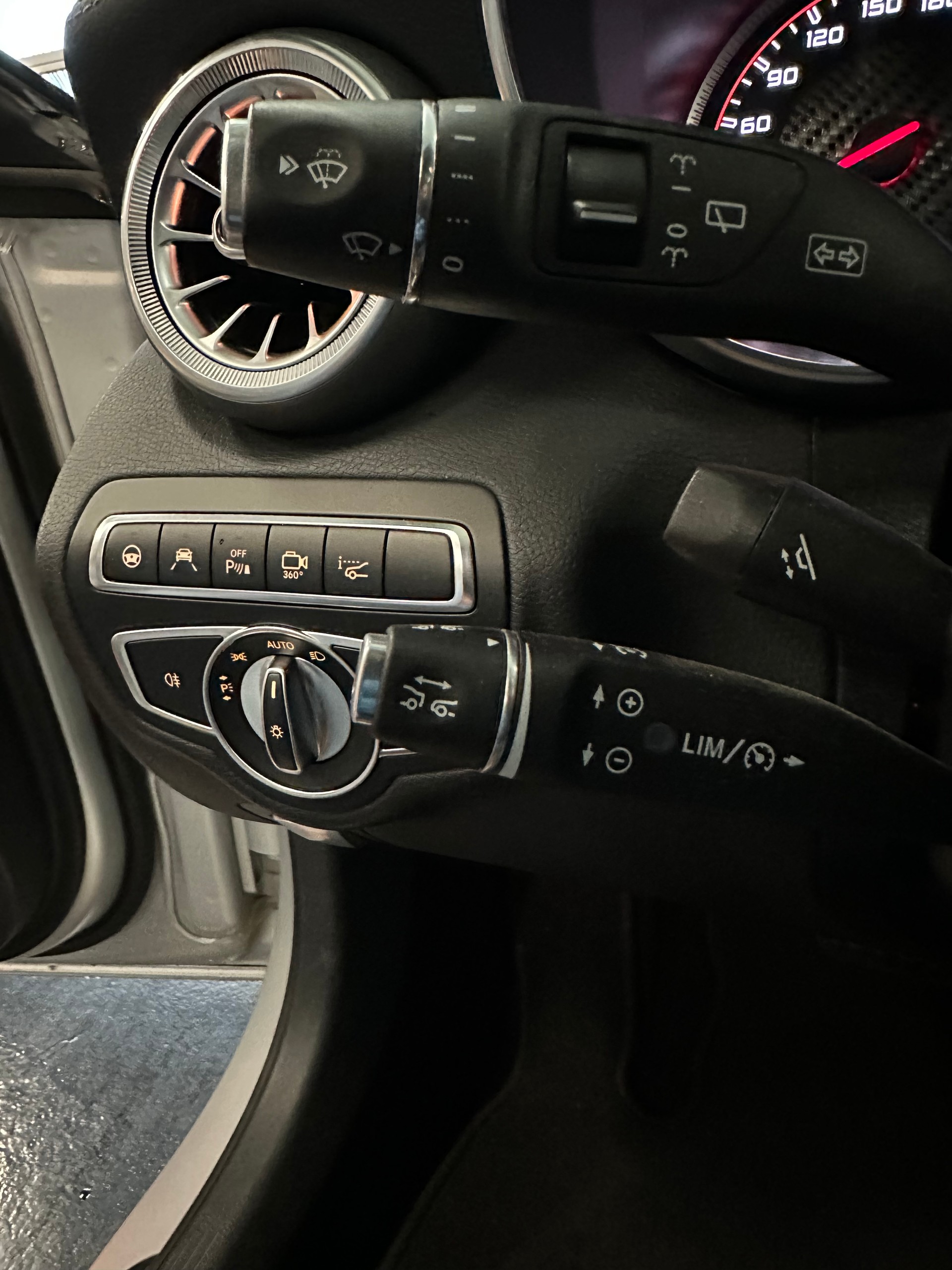 MERCEDES-BENZ C 63 S AMG Speedshift-image-11