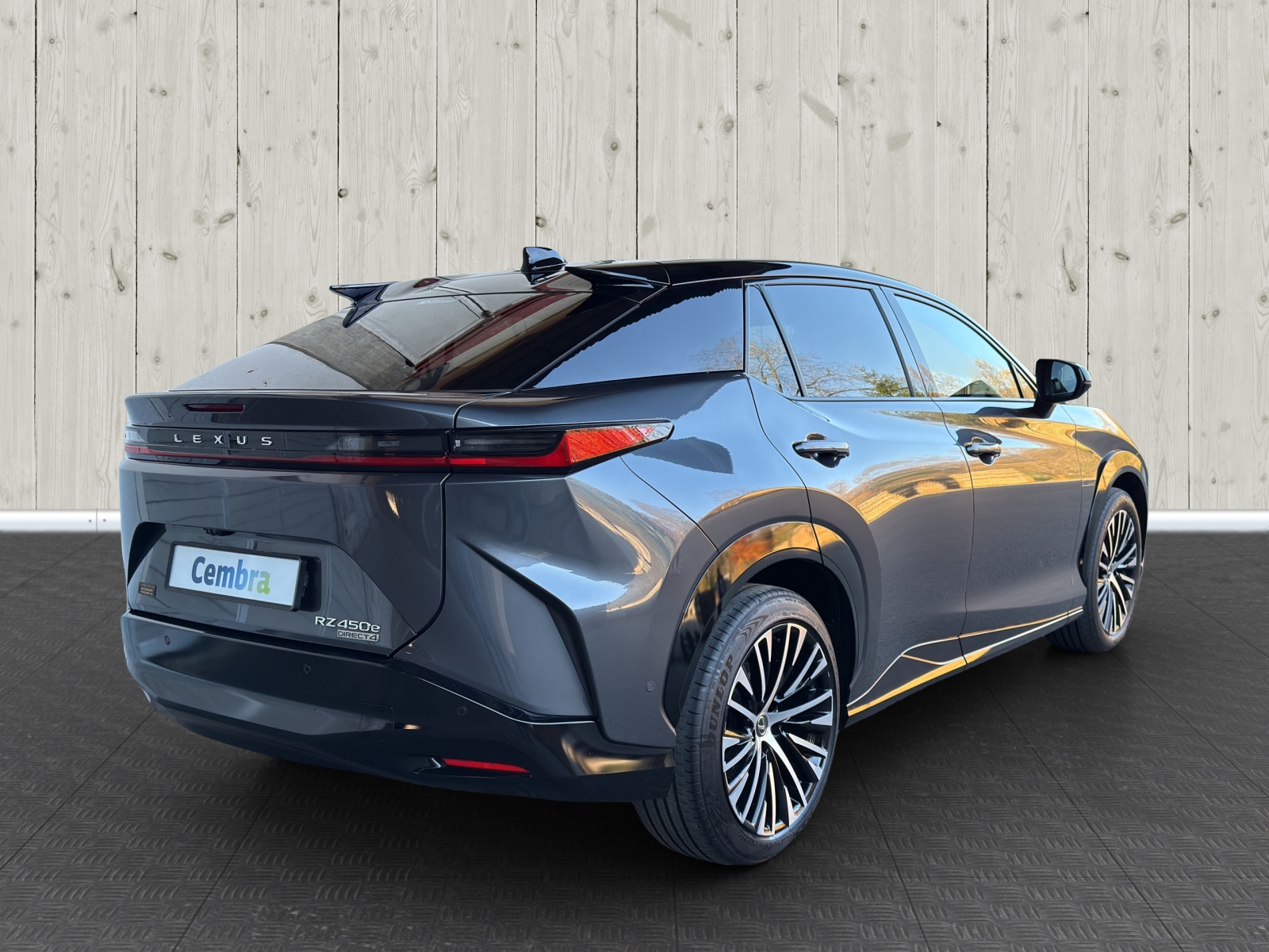 LEXUS RZ 450e 71,4 KW AWD Excellence-image-6
