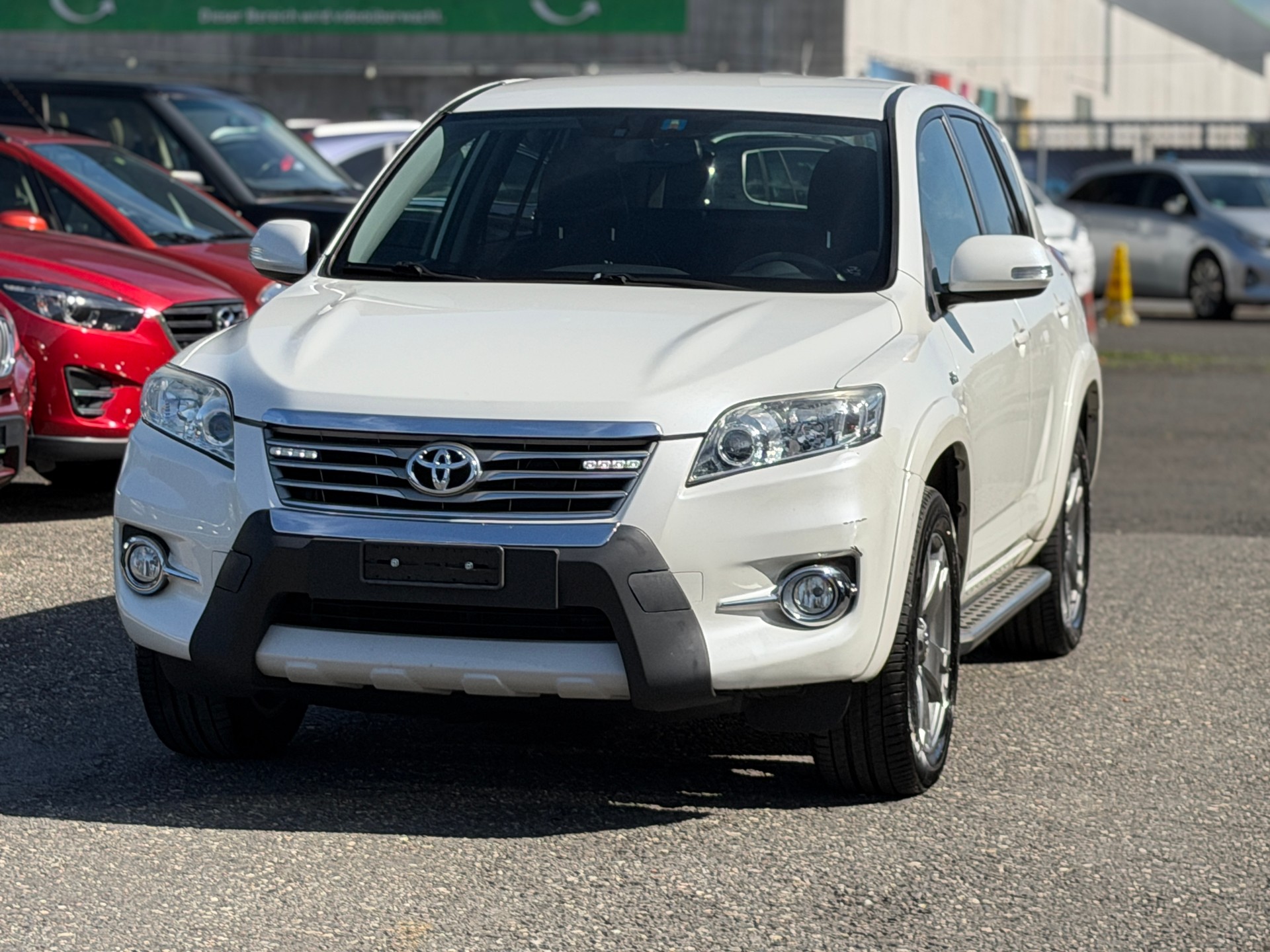 TOYOTA RAV-4 2.2D-CAT Linea Sol Premium AT-image-2