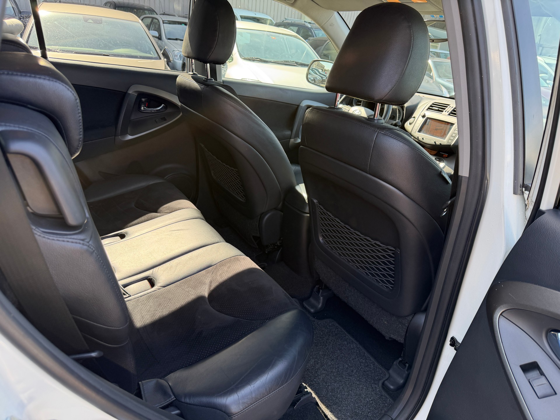 TOYOTA RAV-4 2.2D-CAT Linea Sol Premium AT-image-8